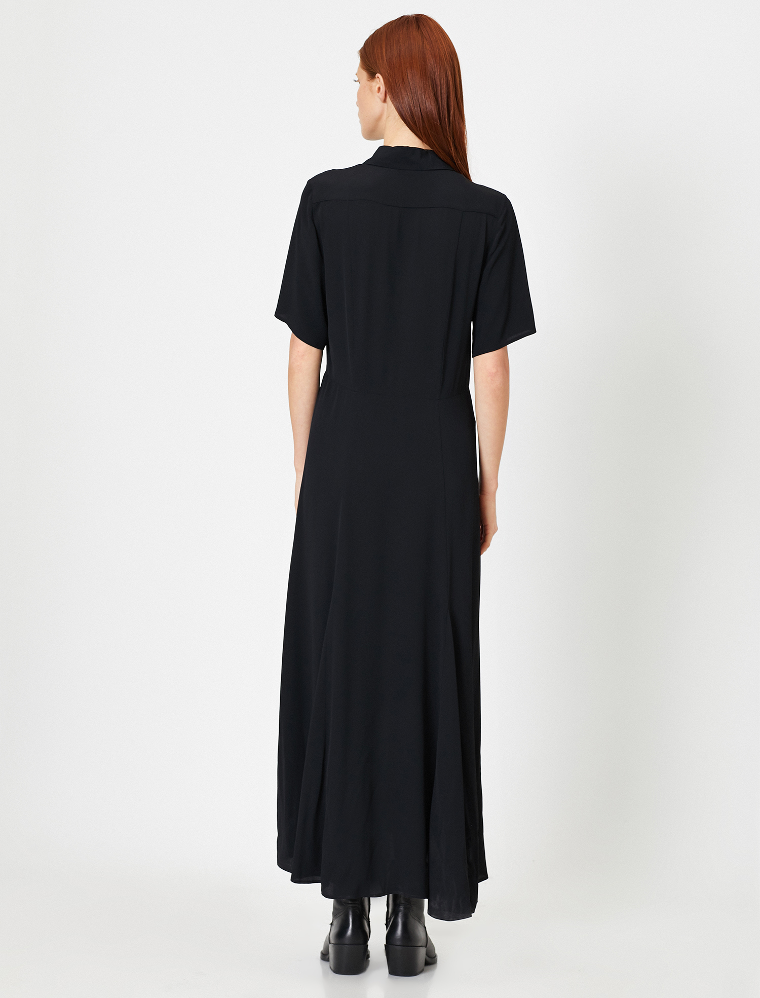   Gömlek Yaka Düğme Detaylı Kısa Kollu Uzun Elbise