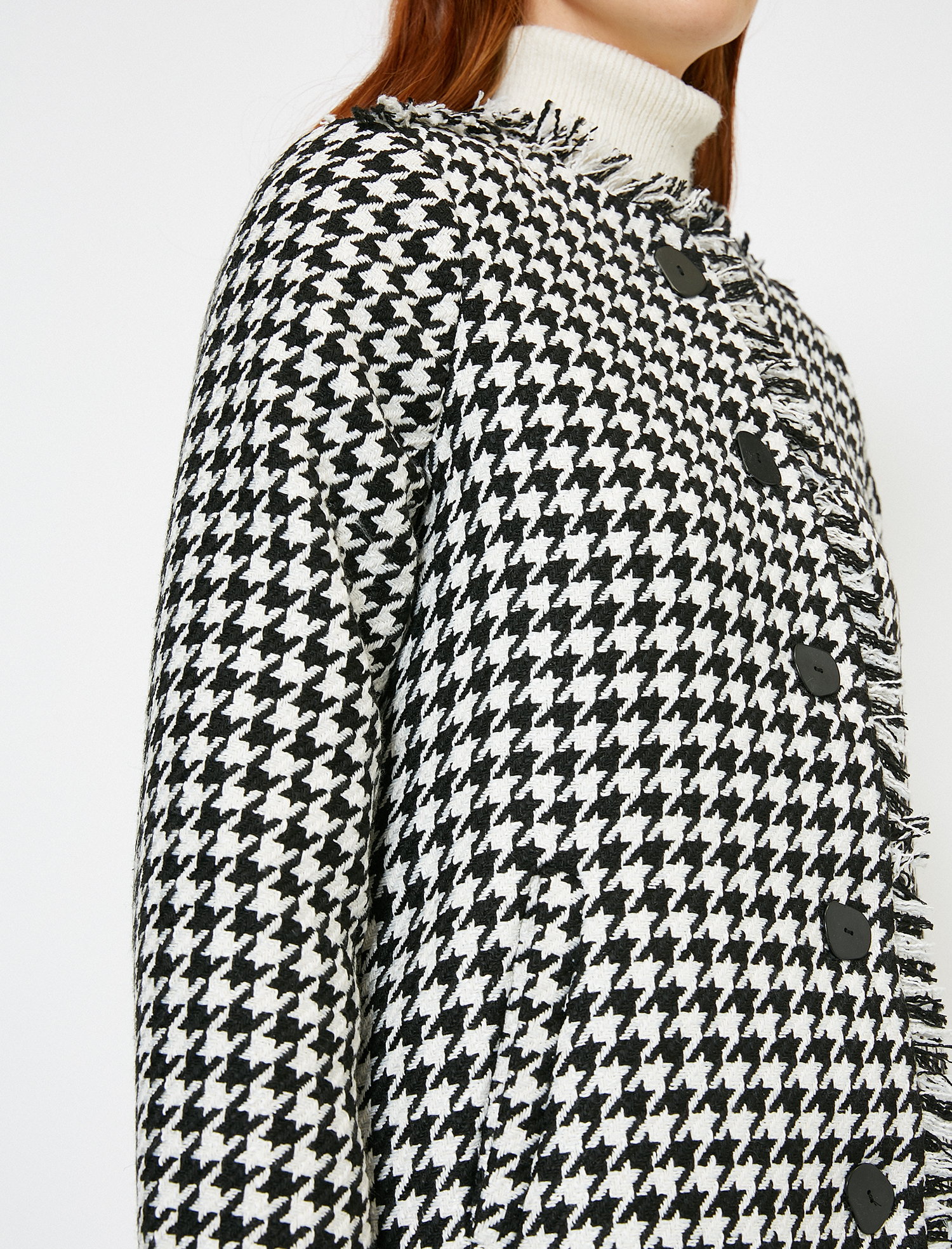   Düğme Detaylı Cepli Kaban