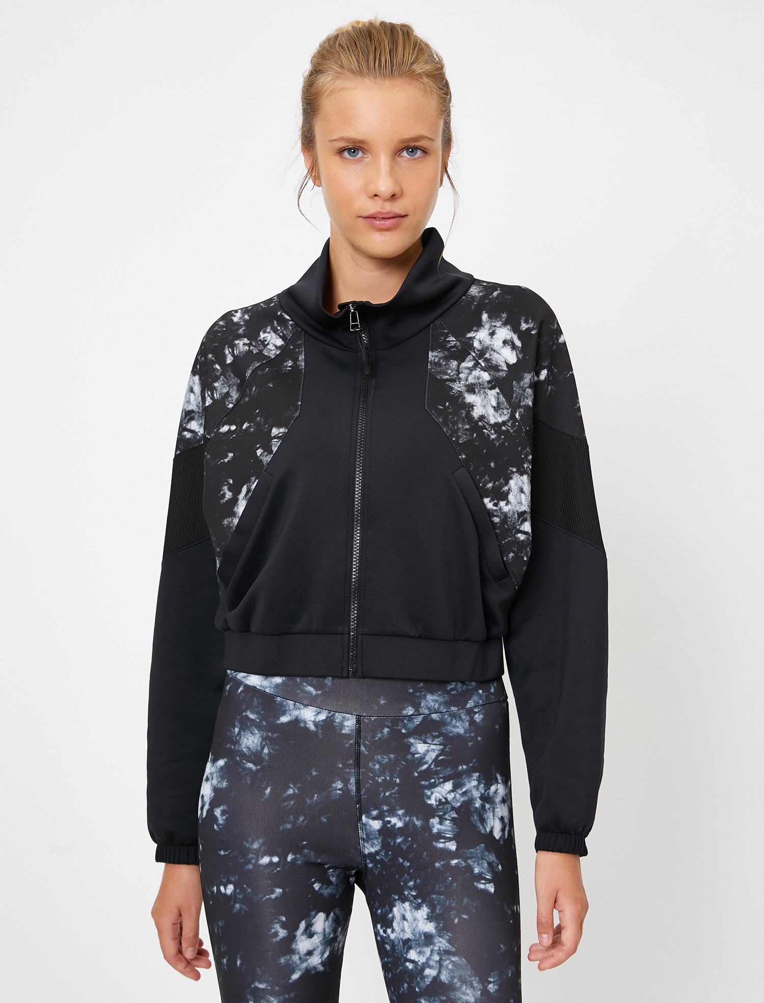 Spor Mont Batik Desenli Fermuarlı