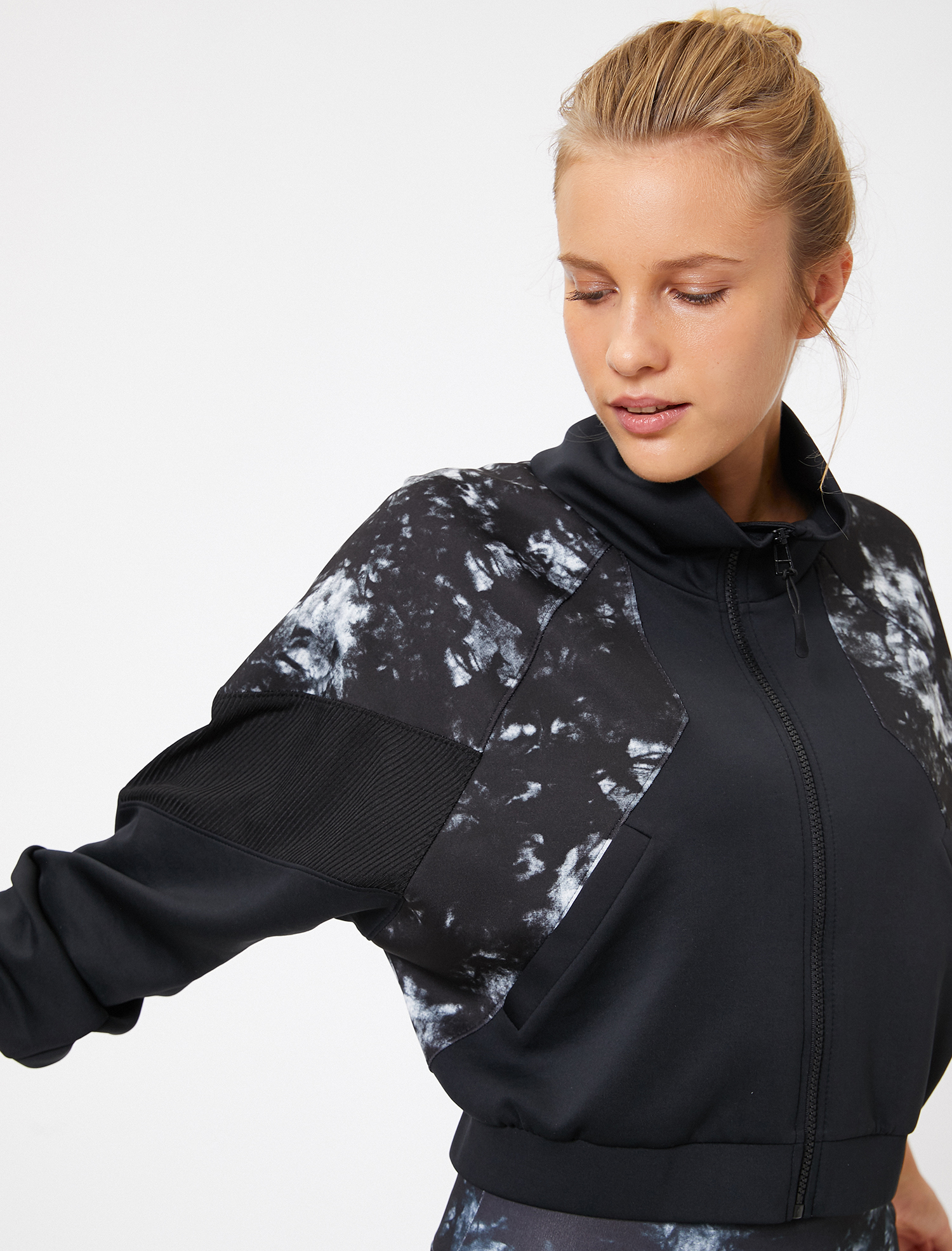 Spor Mont Batik Desenli Fermuarlı