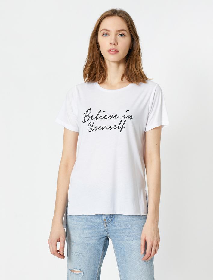  Kısa Kollu Baskılı Tişört