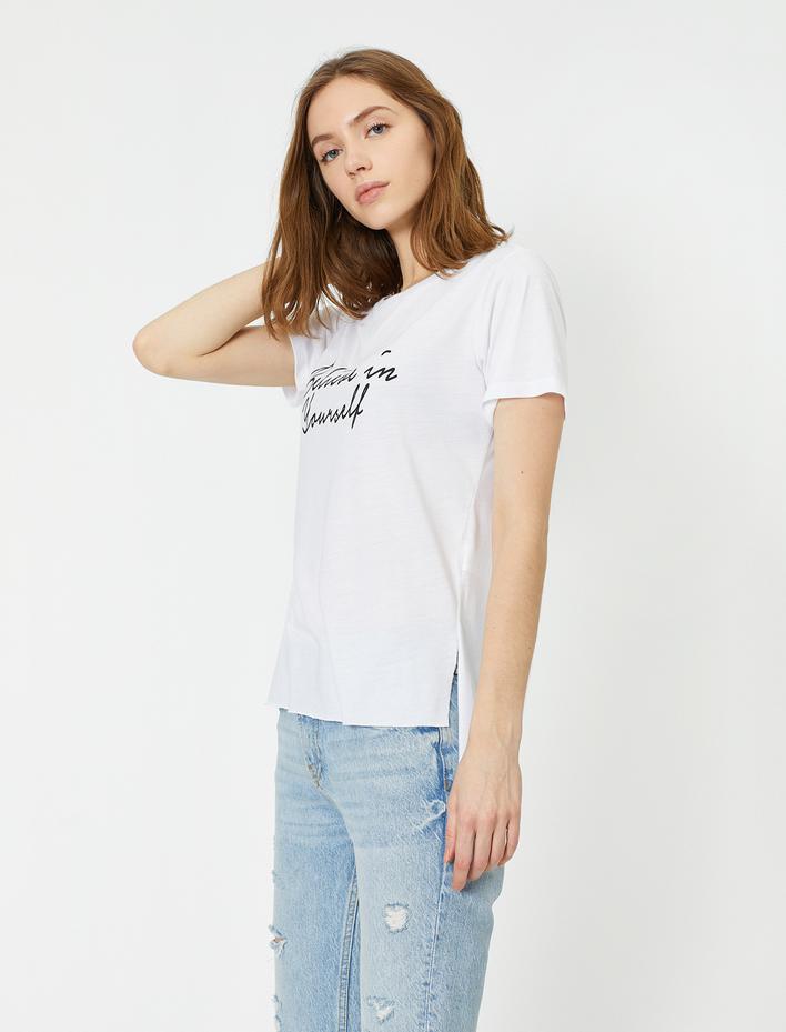  Kısa Kollu Baskılı Tişört