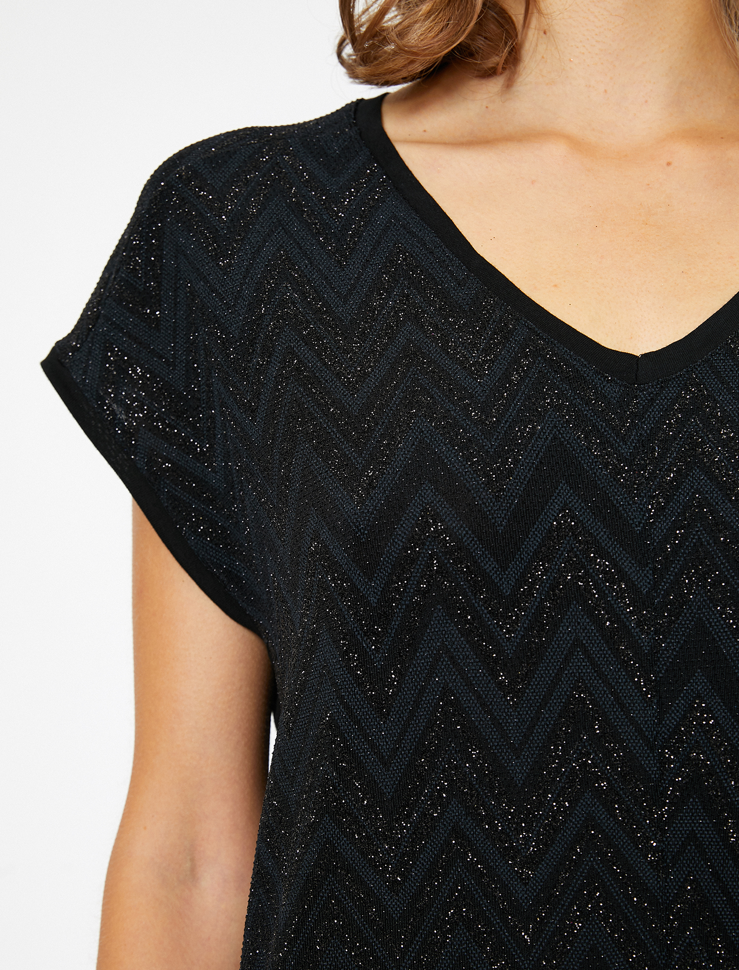   Sim Detaylı Tişört