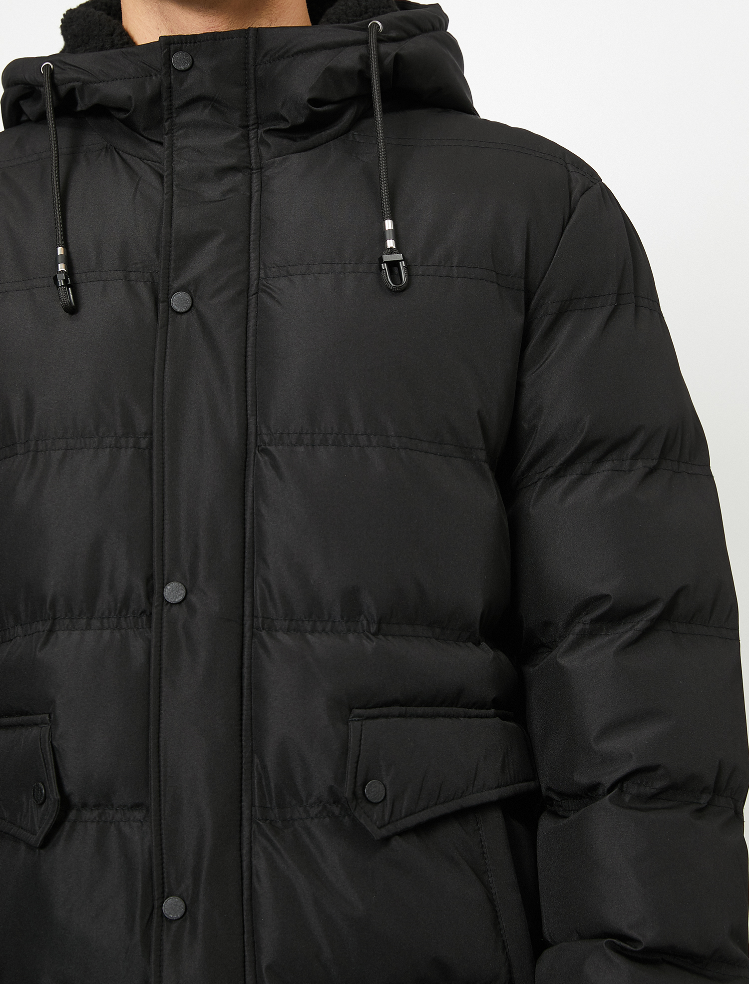   Kapüşonlu Şişme Mont