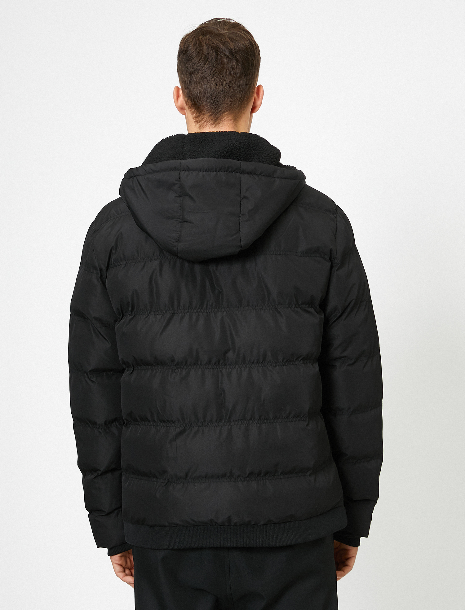   Kapüşonlu Şişme Mont