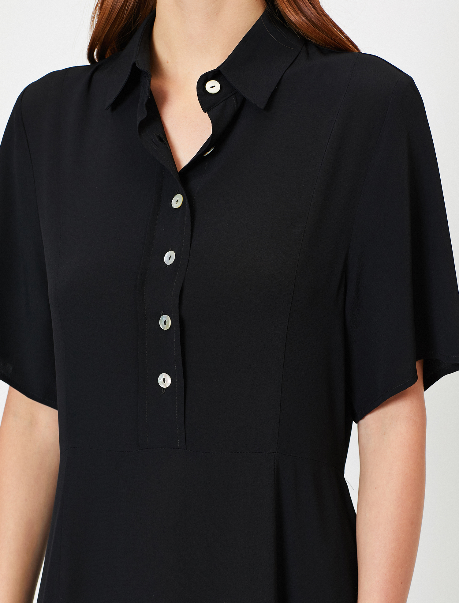   Gömlek Yaka Düğme Detaylı Kısa Kollu Uzun Elbise