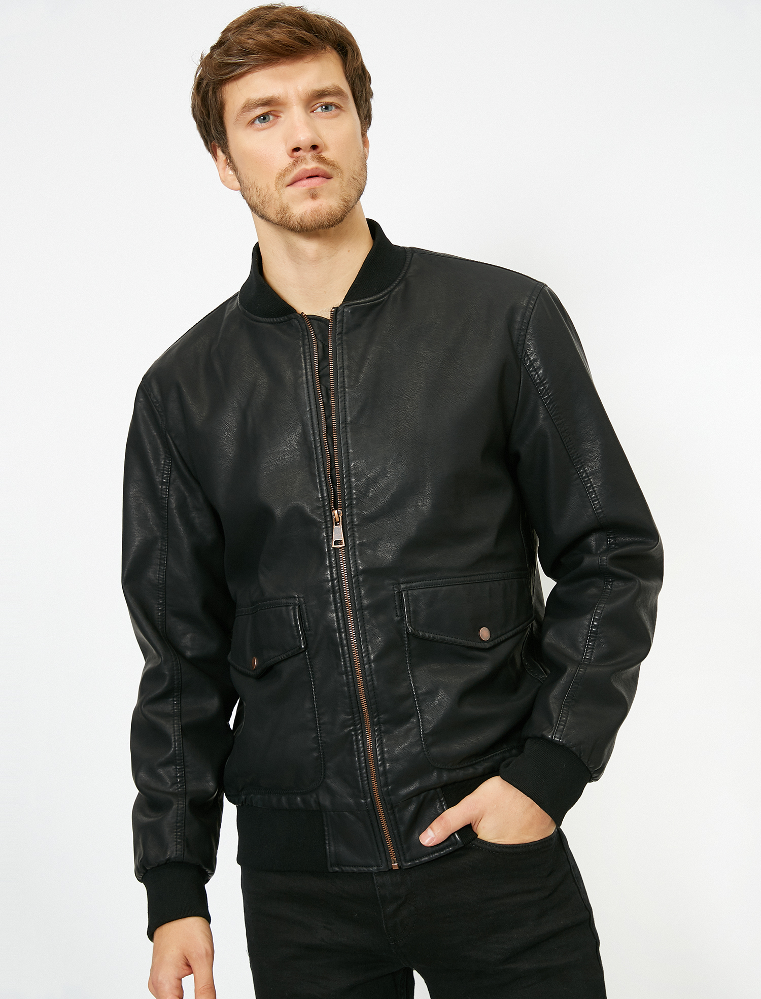   Deri Görünümlü Mont