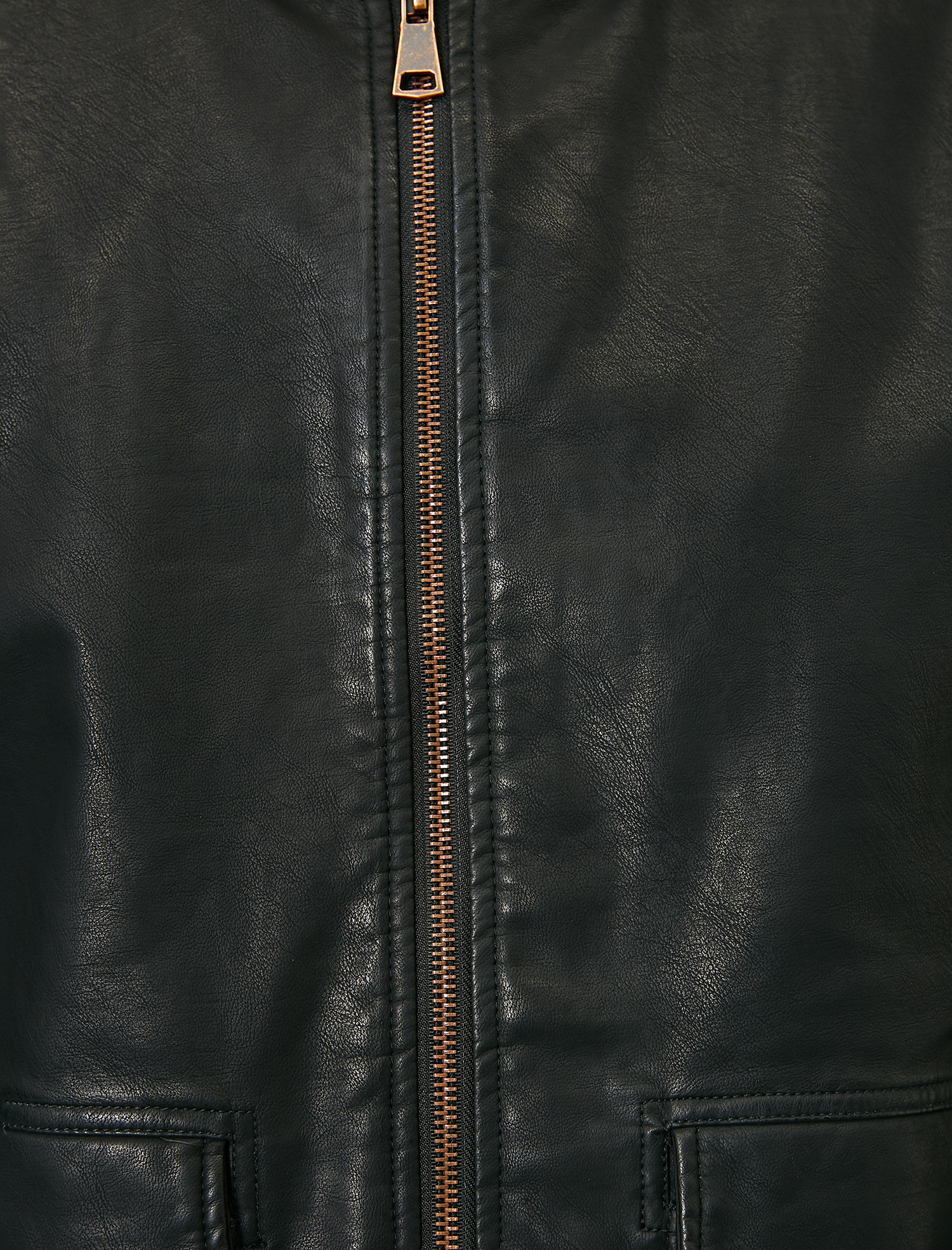   Deri Görünümlü Mont