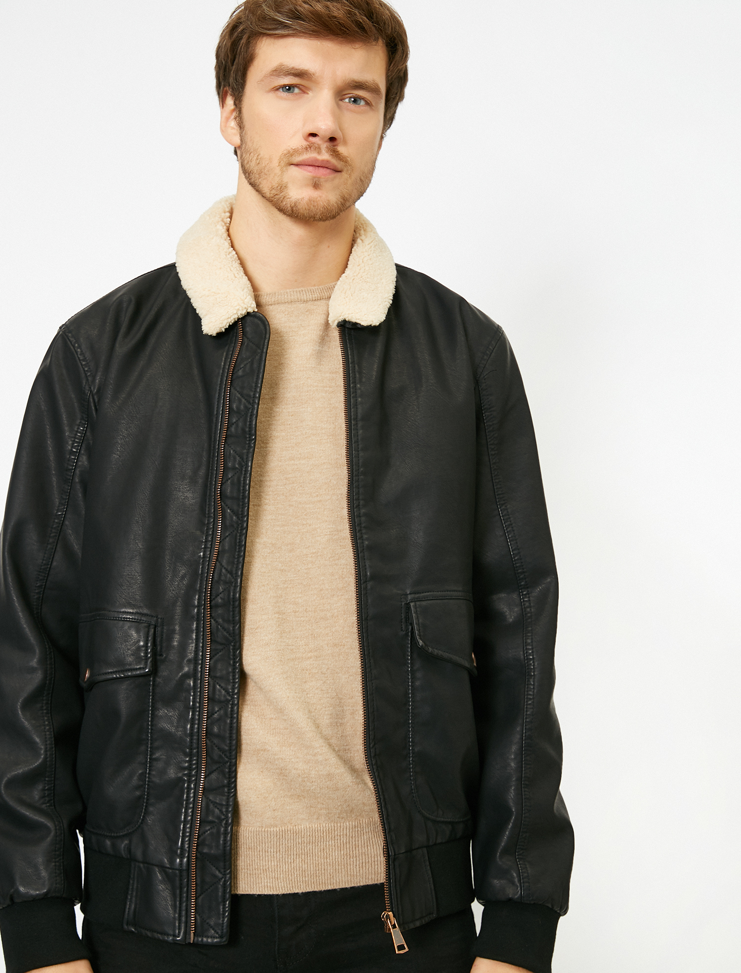   Deri Görünümlü Mont