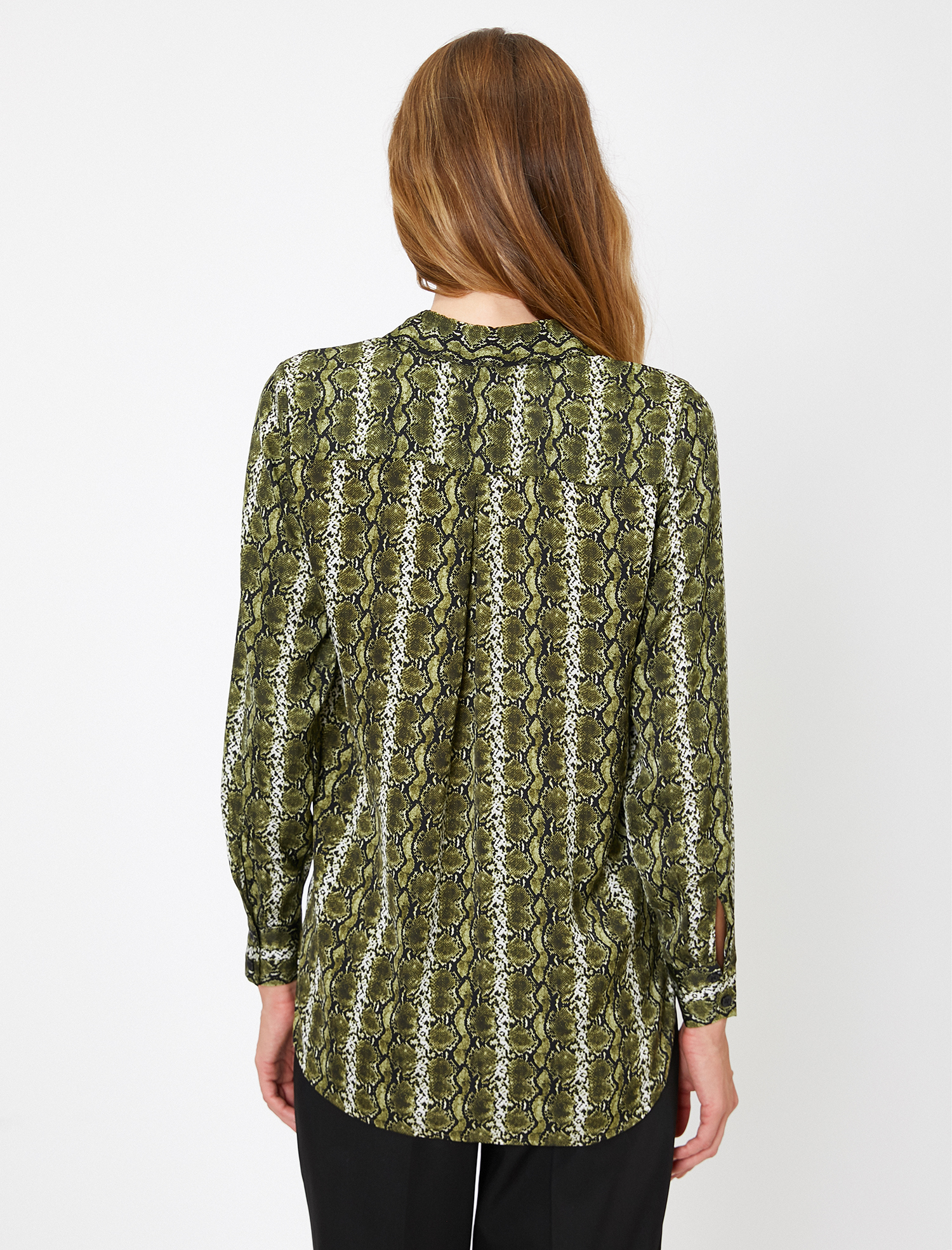   Yılan Derisi Desenli Gömlek