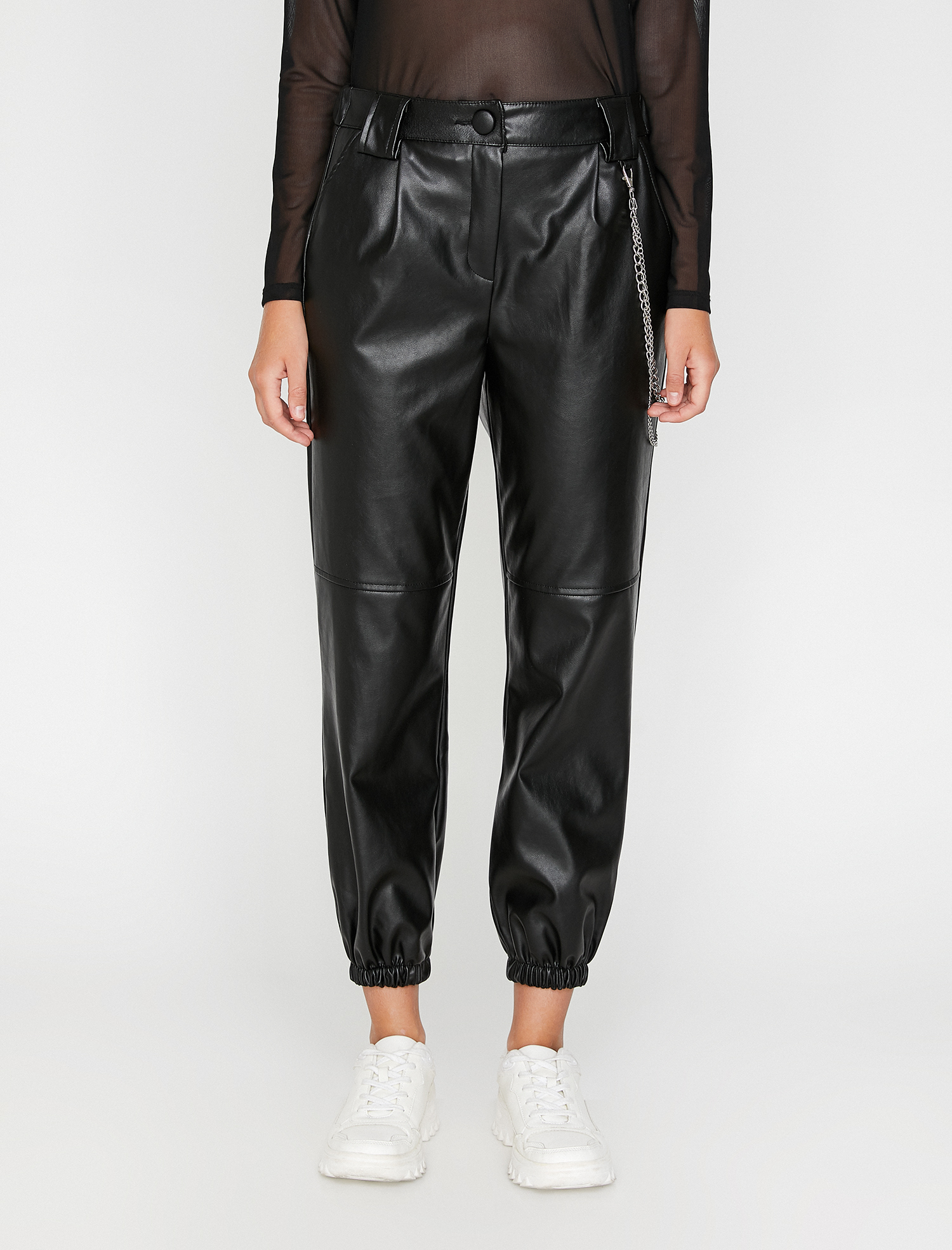   Deri Görünümlü Pantolon