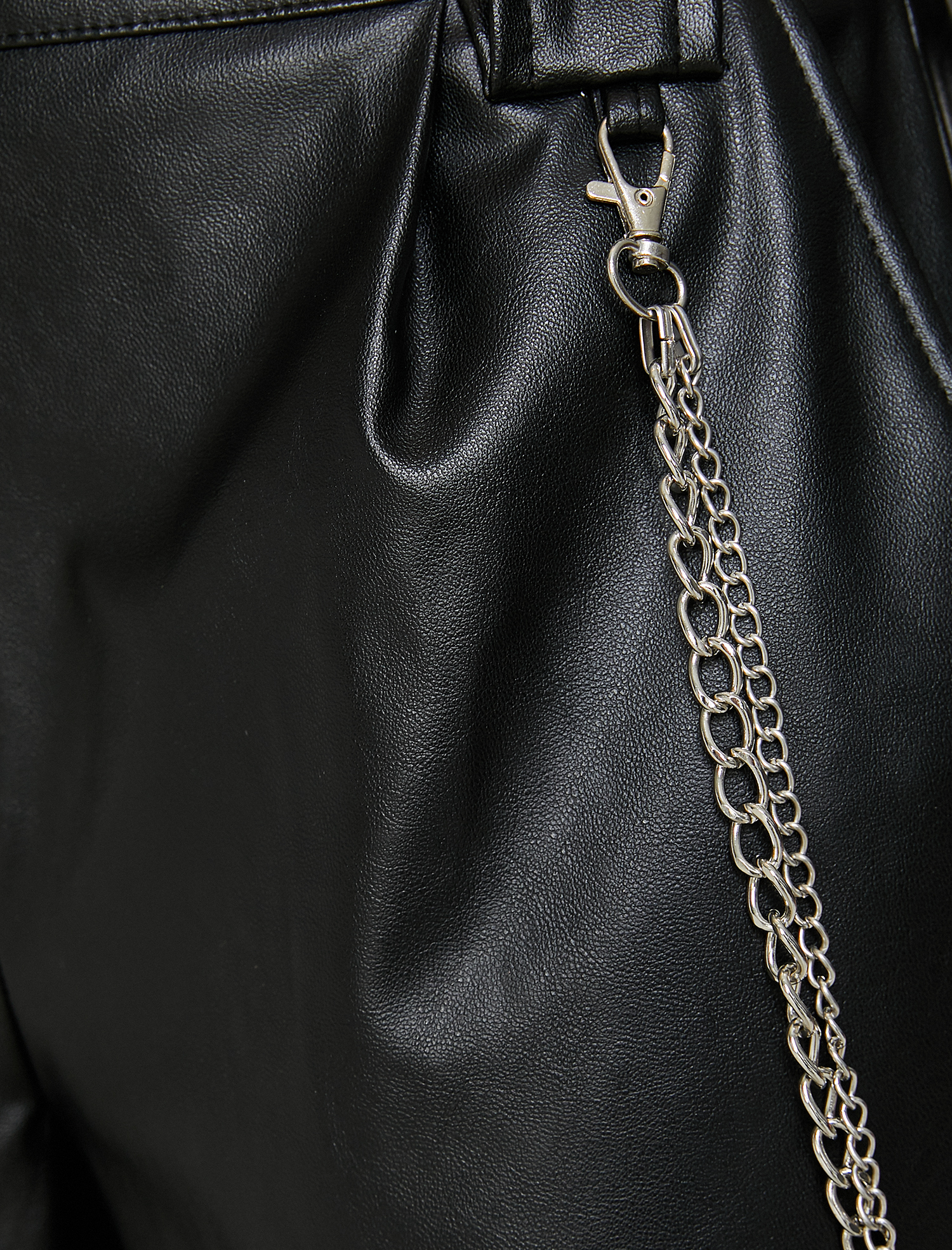   Deri Görünümlü Pantolon