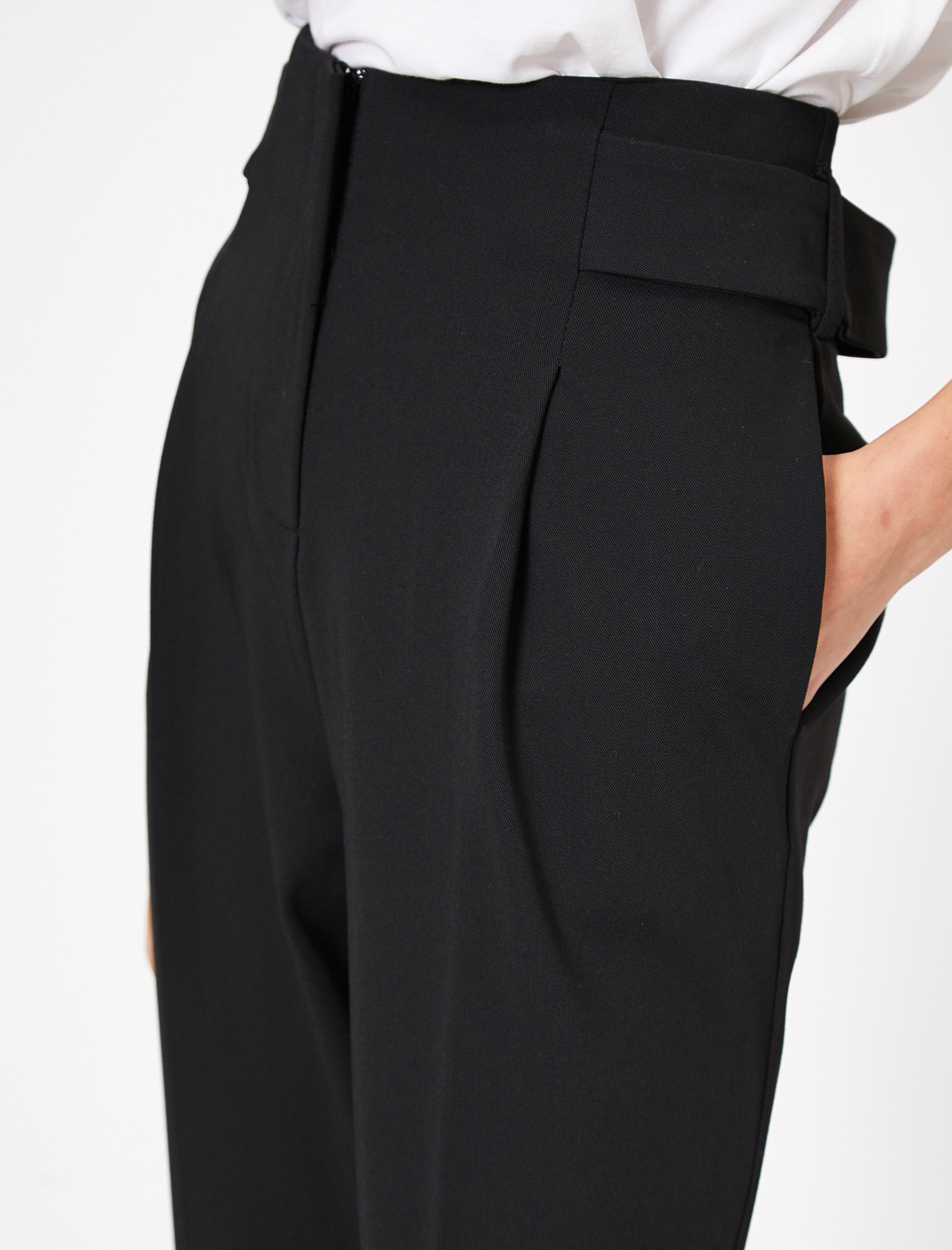 Pileli Havuç Kesim Pantolon