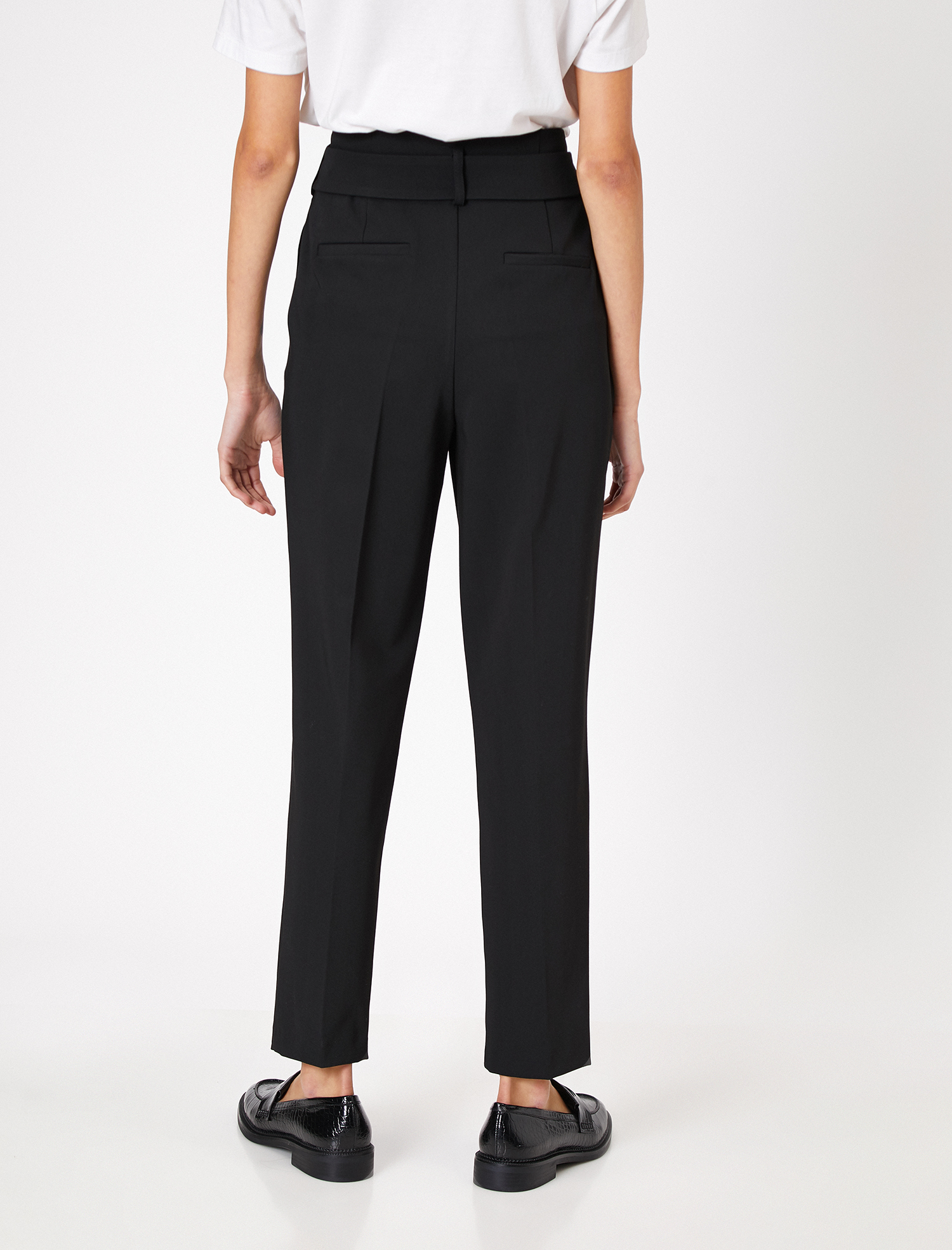 Pileli Havuç Kesim Pantolon