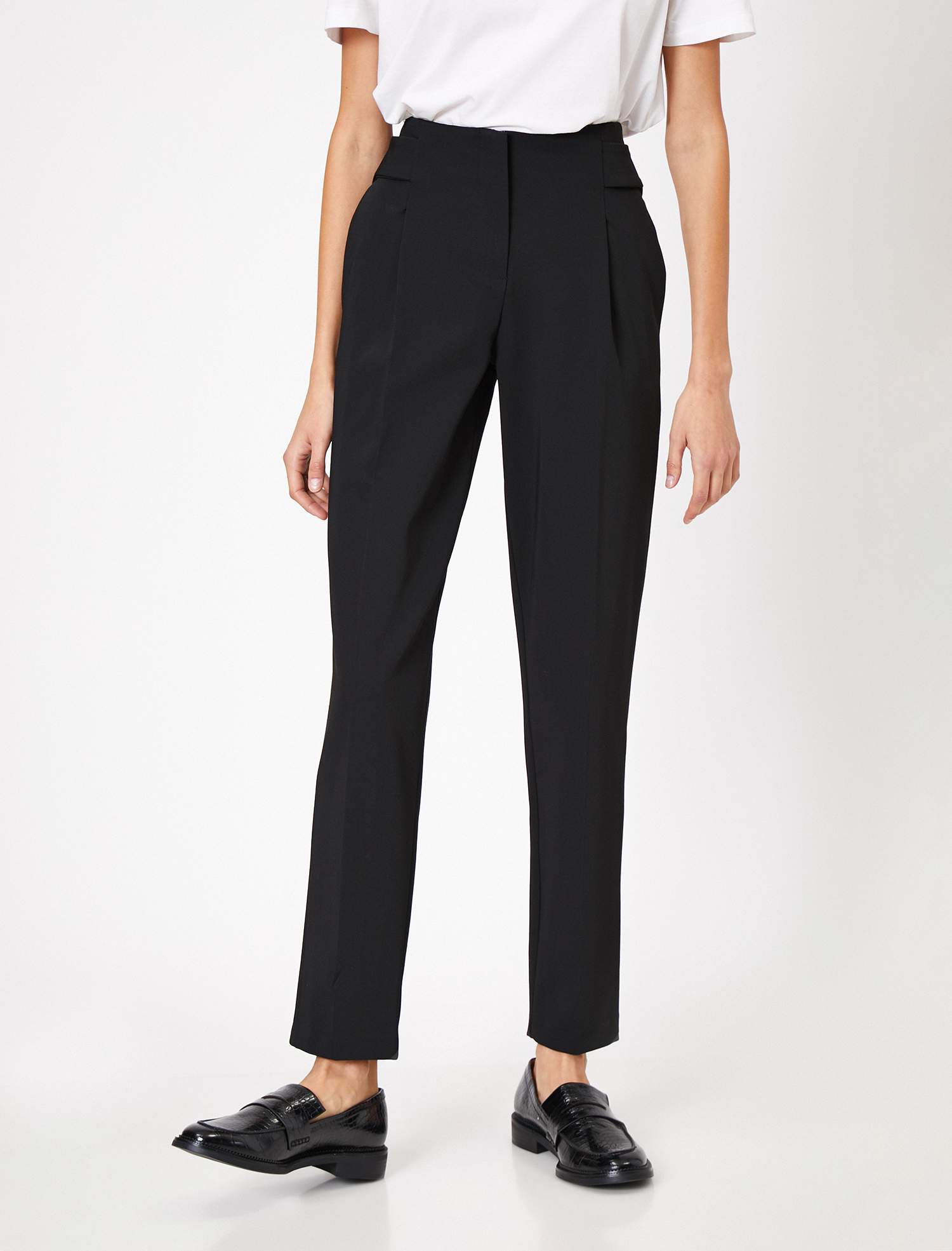 Pileli Havuç Kesim Pantolon