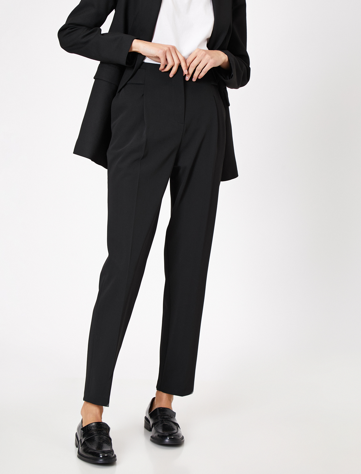 Pileli Havuç Kesim Pantolon