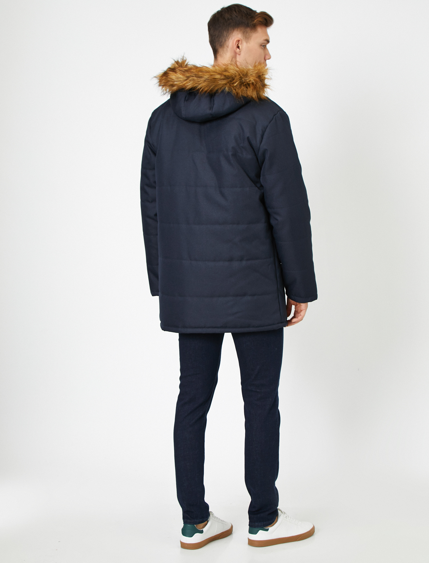   Kapüşonlu Şişme Kaban