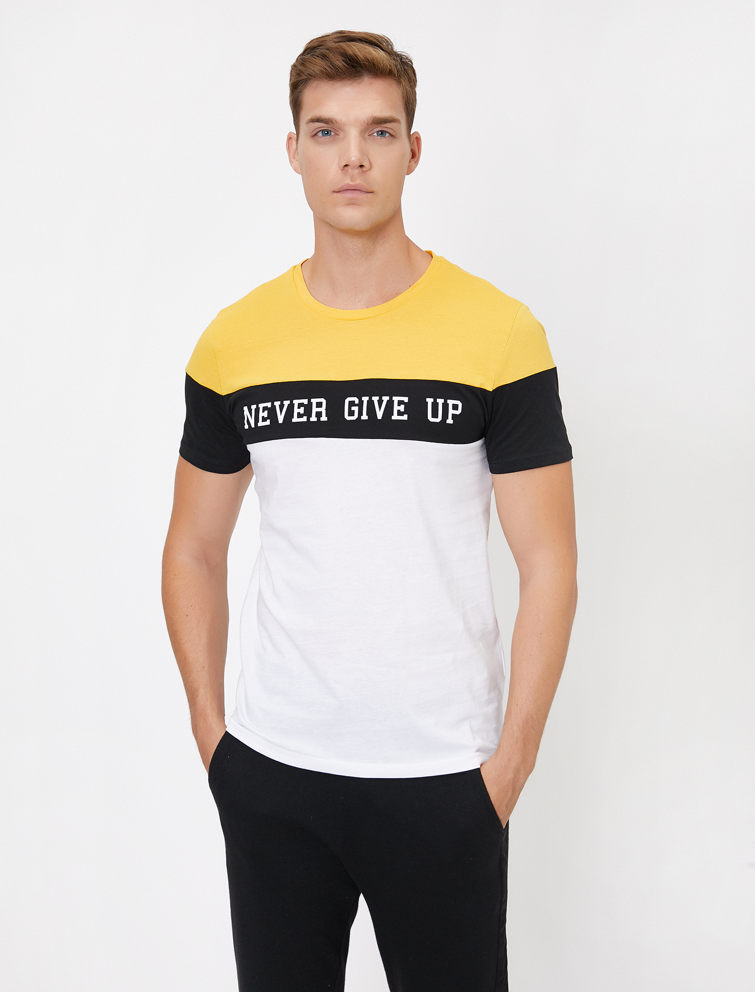 Yazılı Baskılı T-Shirt