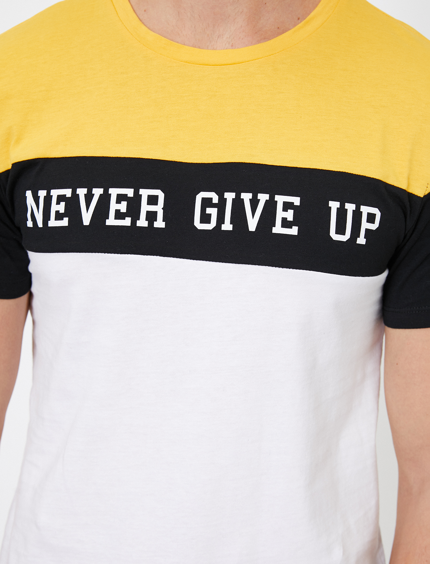 Yazılı Baskılı T-Shirt