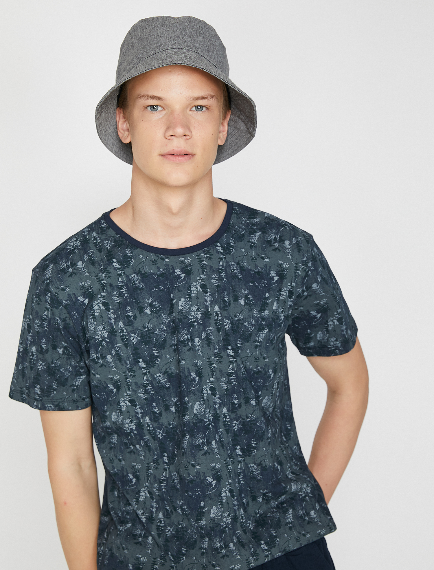   Desenli Tişört Kısa Kollu