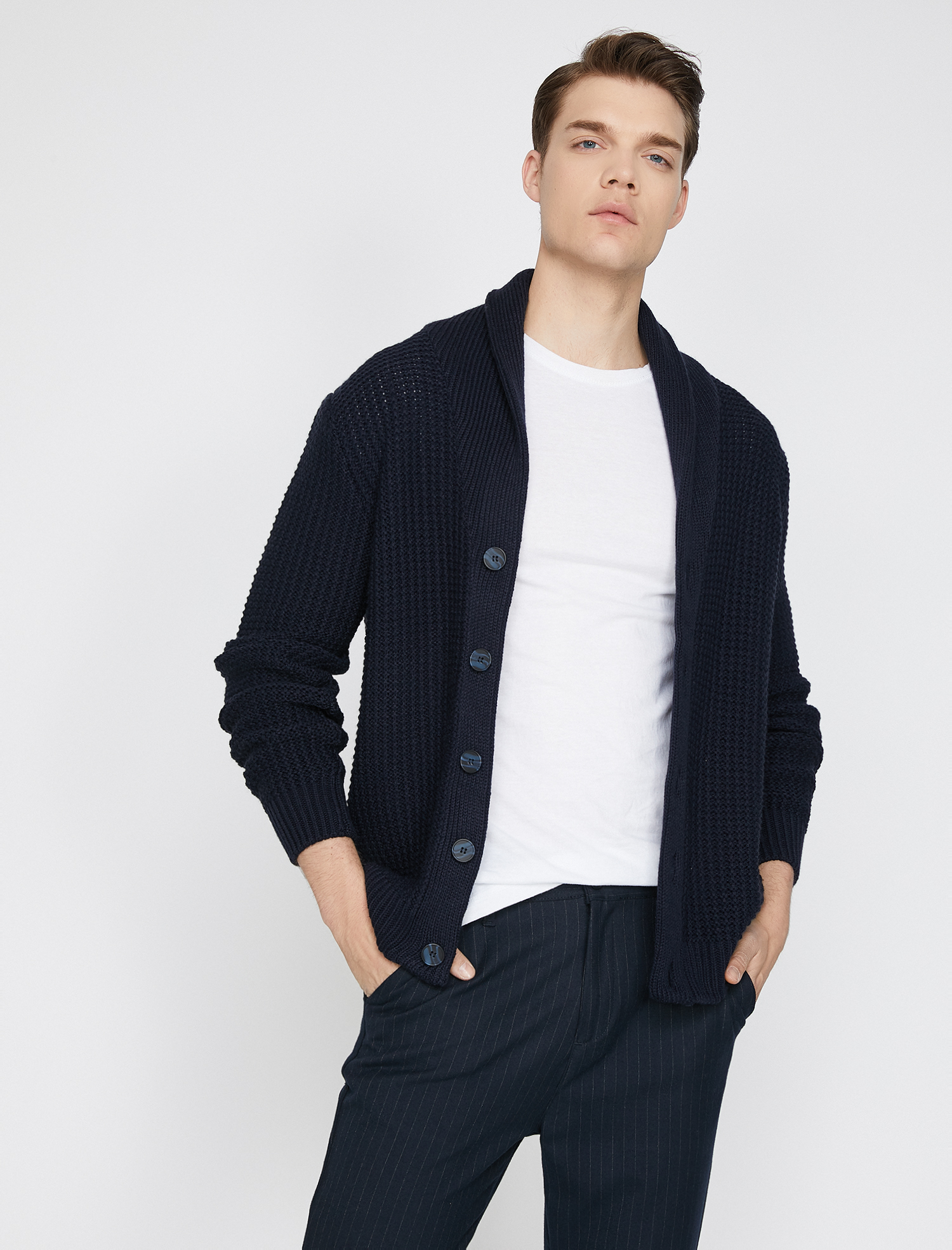   Düğme Detaylı Triko Hırka