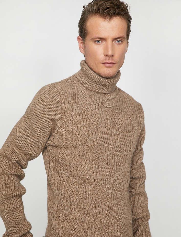  Boğazlı Triko Kazak