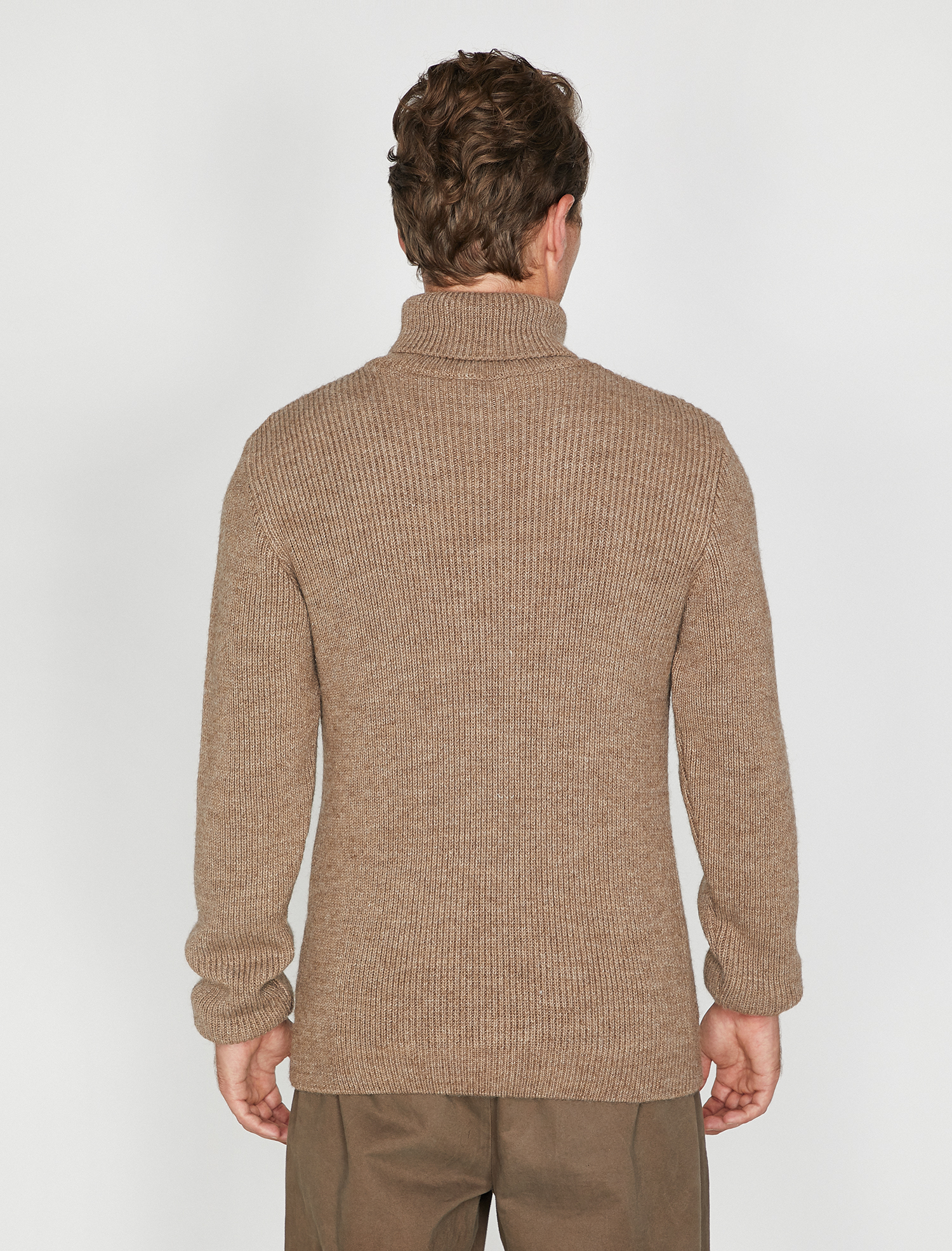   Boğazlı Triko Kazak