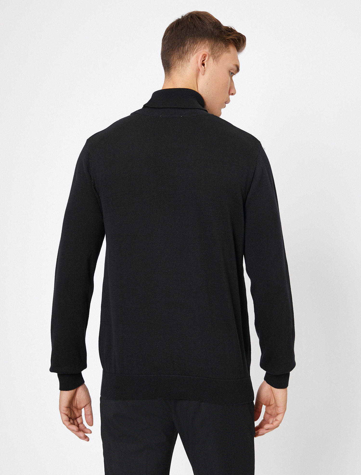   Boğazlı Triko Kazak