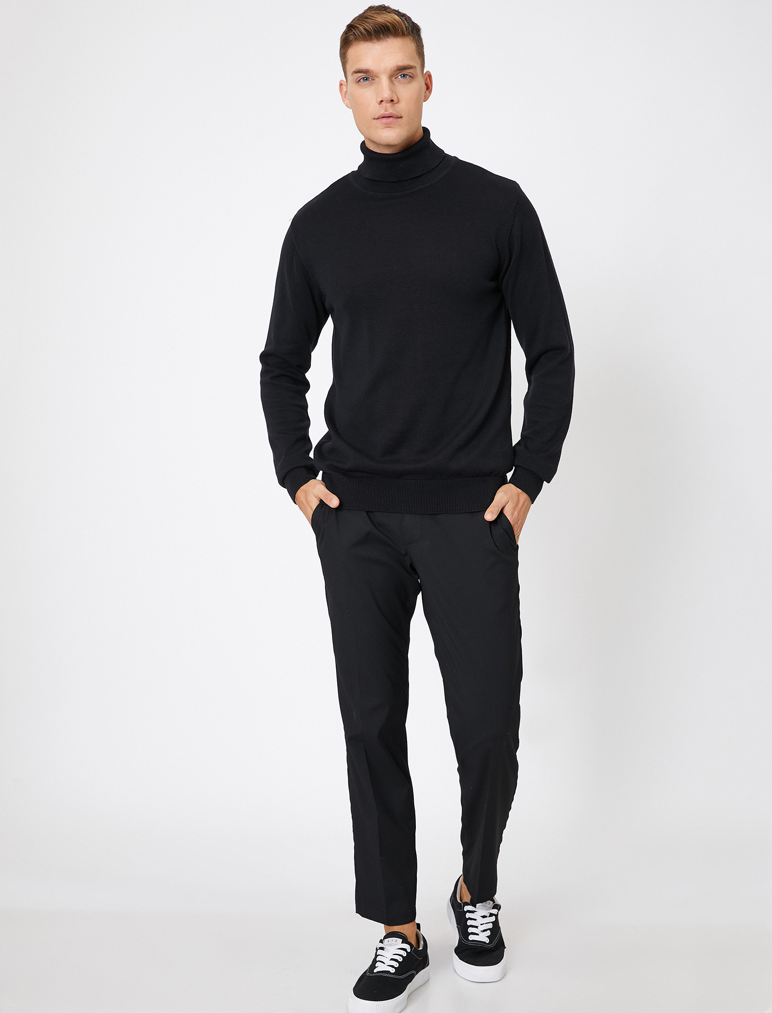   Boğazlı Triko Kazak