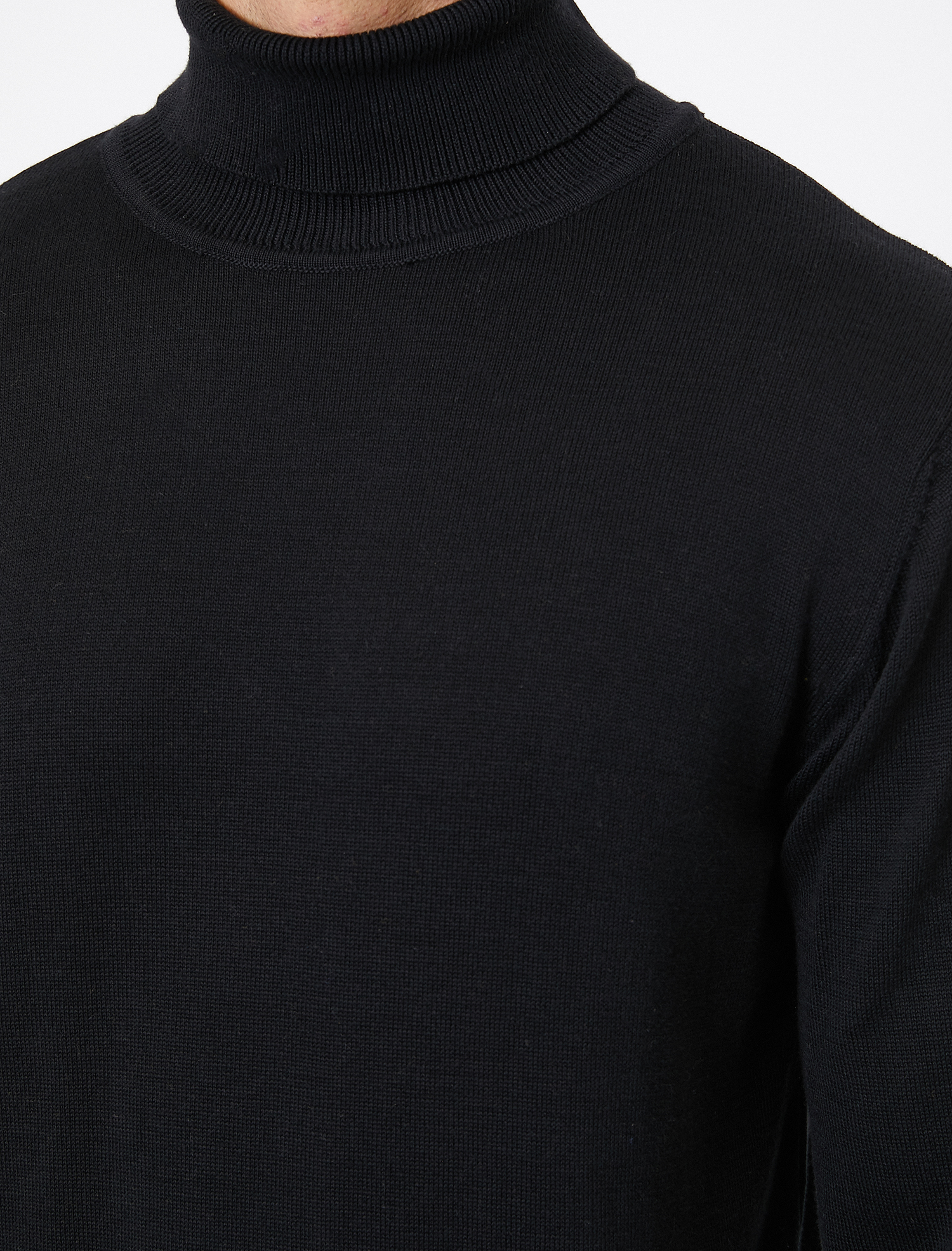   Boğazlı Triko Kazak