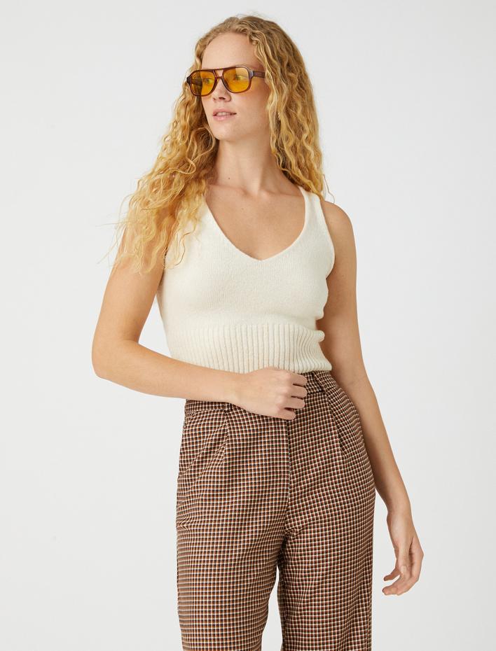  Crop Atlet Örgü V Yaka