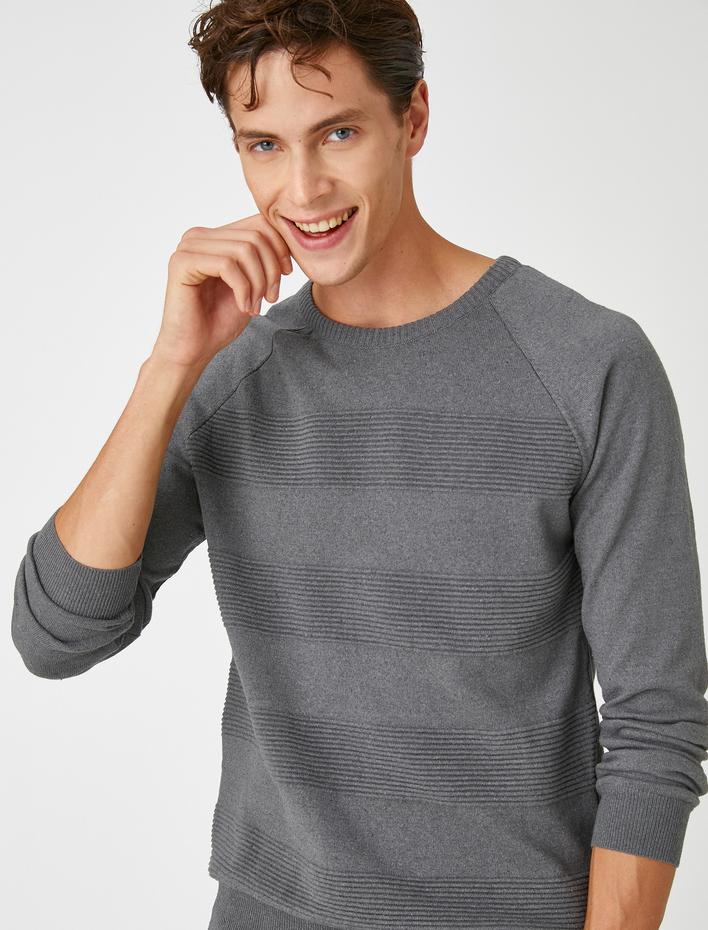  Basic Triko Kazak Dokulu Bisiklet Yaka