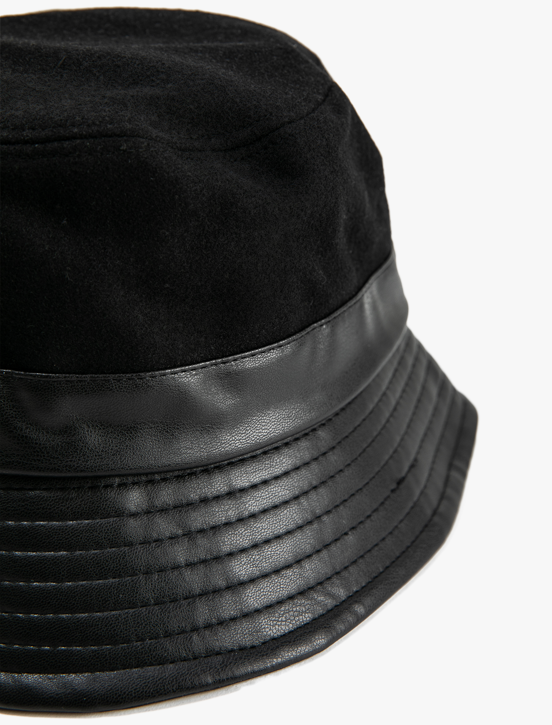  Kadın Bucket Şapka Suni Deri Görünüm Detaylı