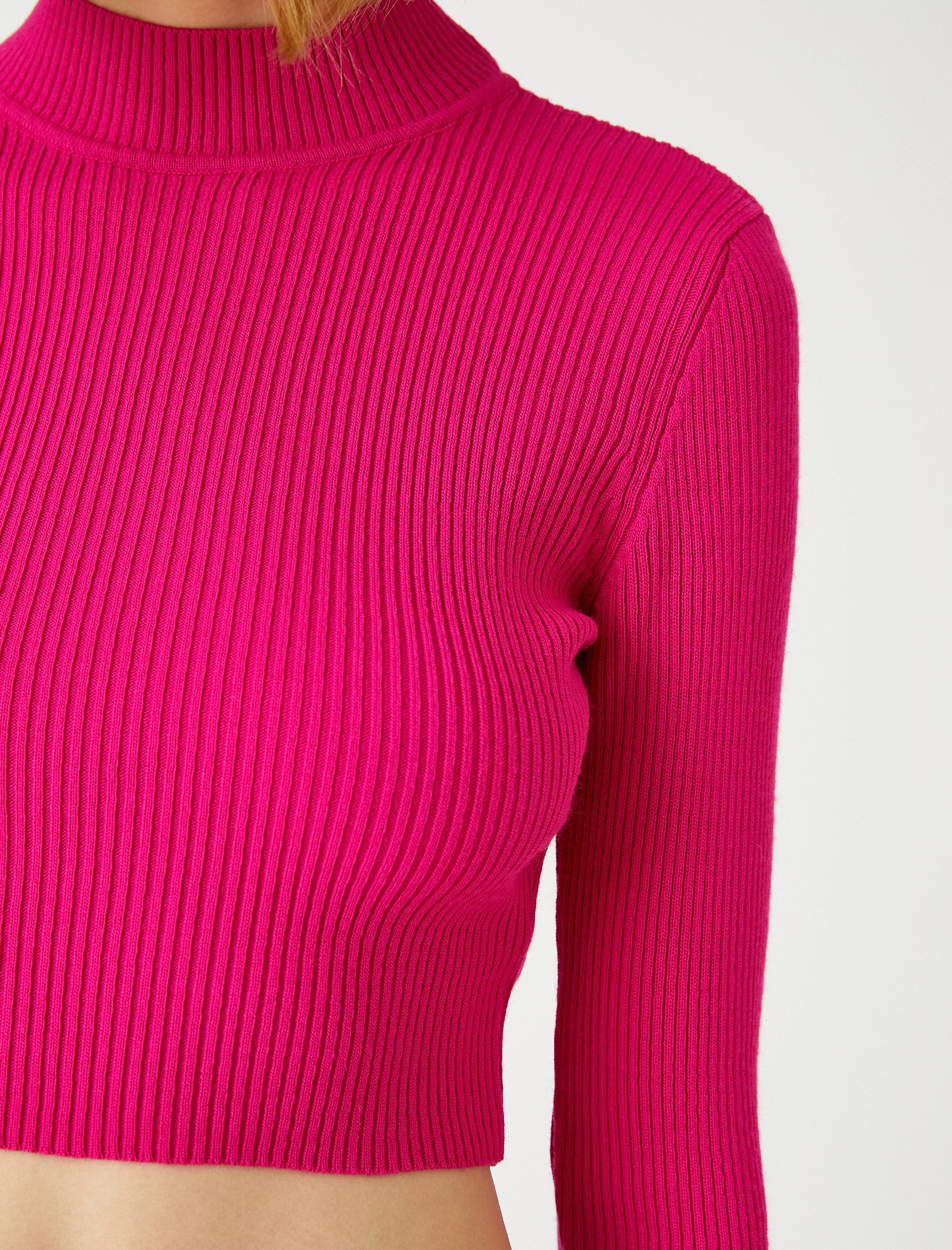   Crop Triko Kazak Dik Yaka Ribanalı Kaşmir Dokulu