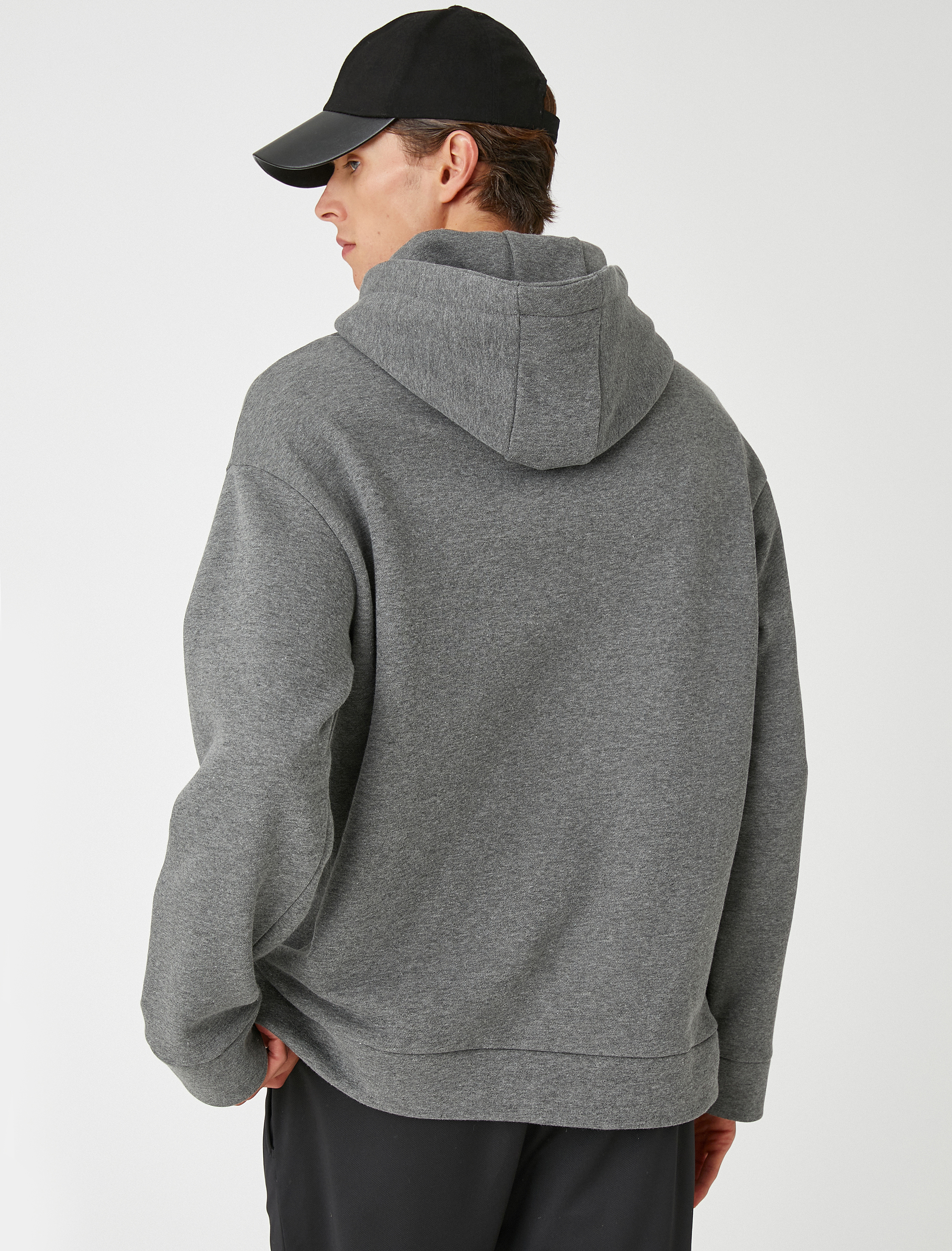 Koton Basic Kapşonlu Sweatshirt Cep Detaylı. 4
