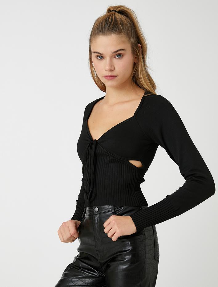  Crop Triko Kazak Pencere Detaylı V Yaka