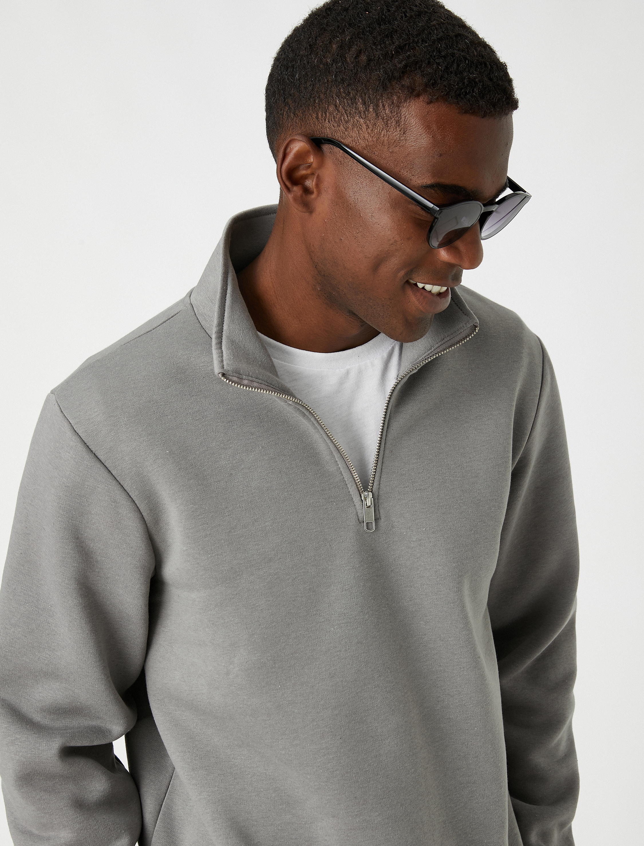   Fermuarlı Sweatshirt Dik Yaka Şardonlu