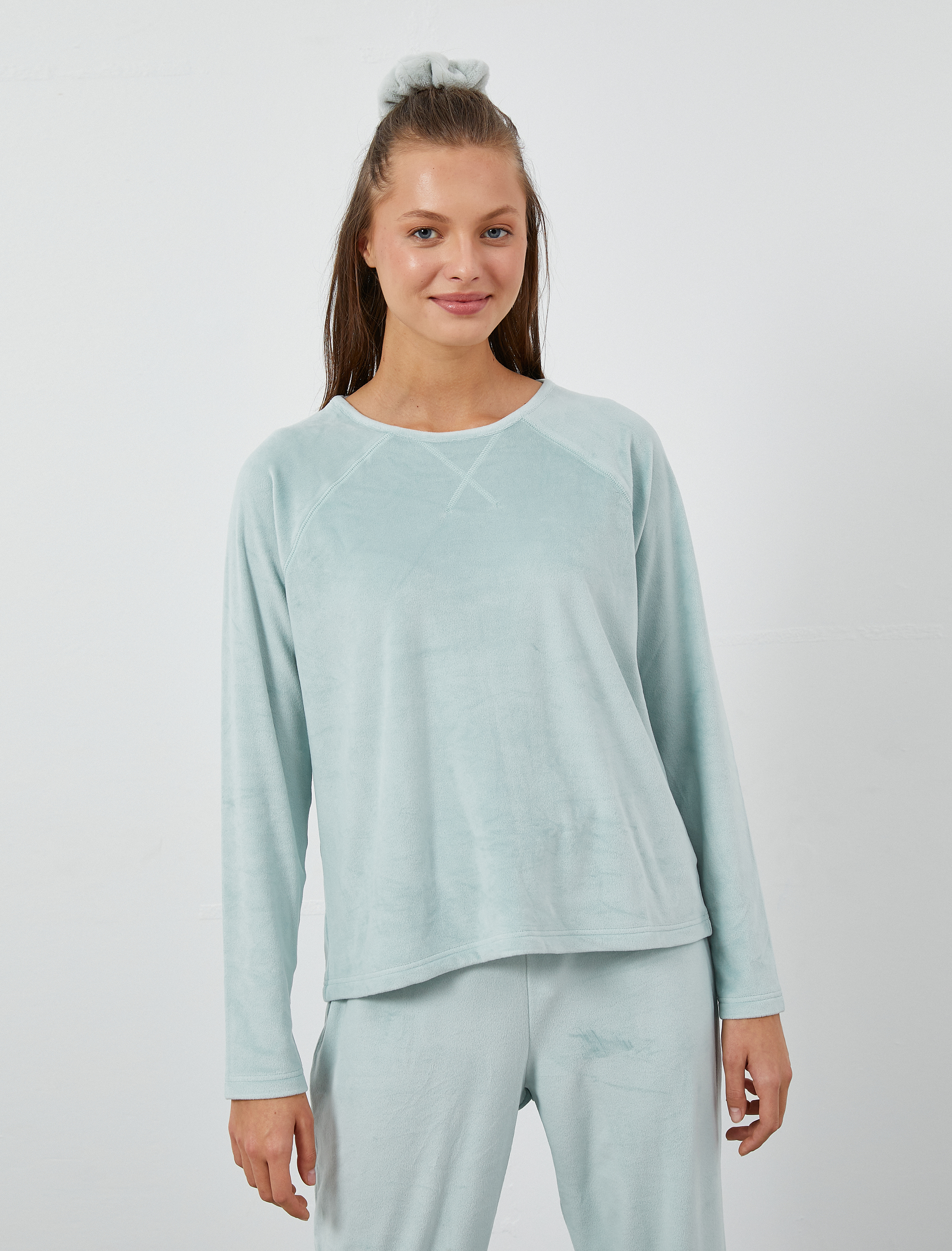   Kadife Pijama Üstü Uzun Kollu Bisiklet Yaka