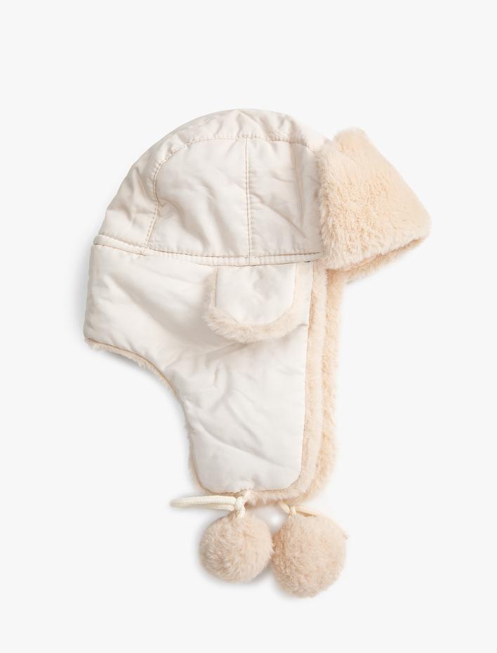 Kadın Ponponlu Pilot Şapkası