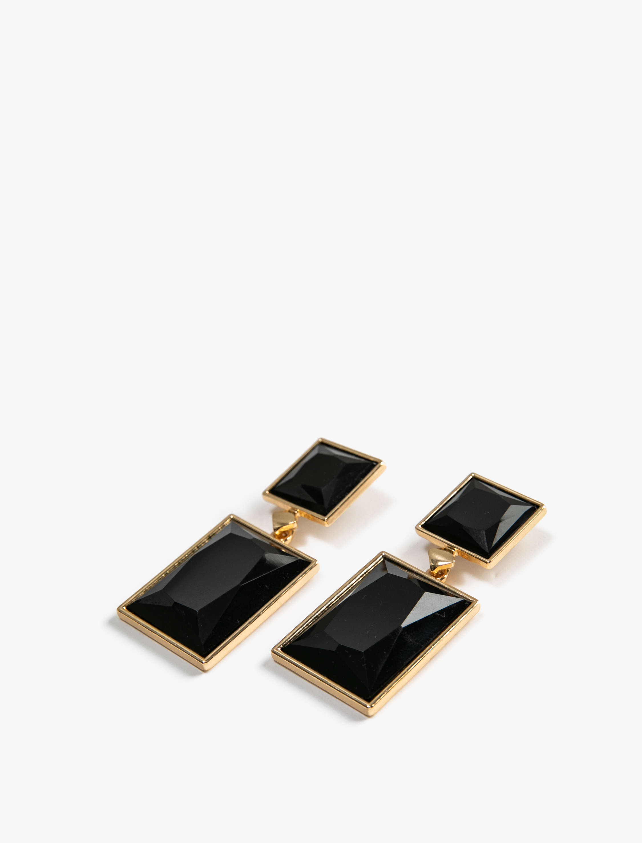  Kadın Renkli Taşlı Sallantılı Metal Küpe