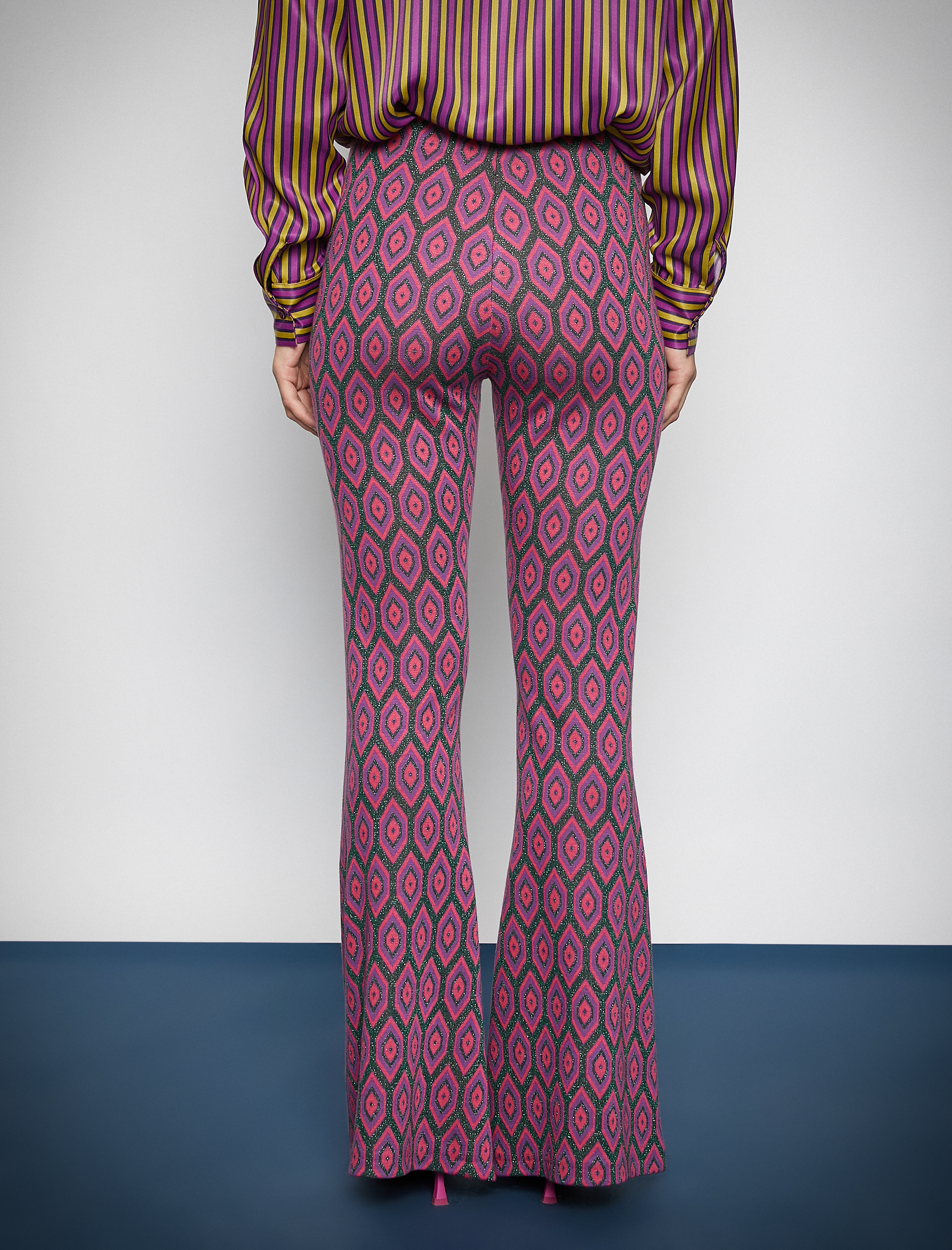   Melis Ağazat X Koton - Desenli İspanyol Paça Pantolon