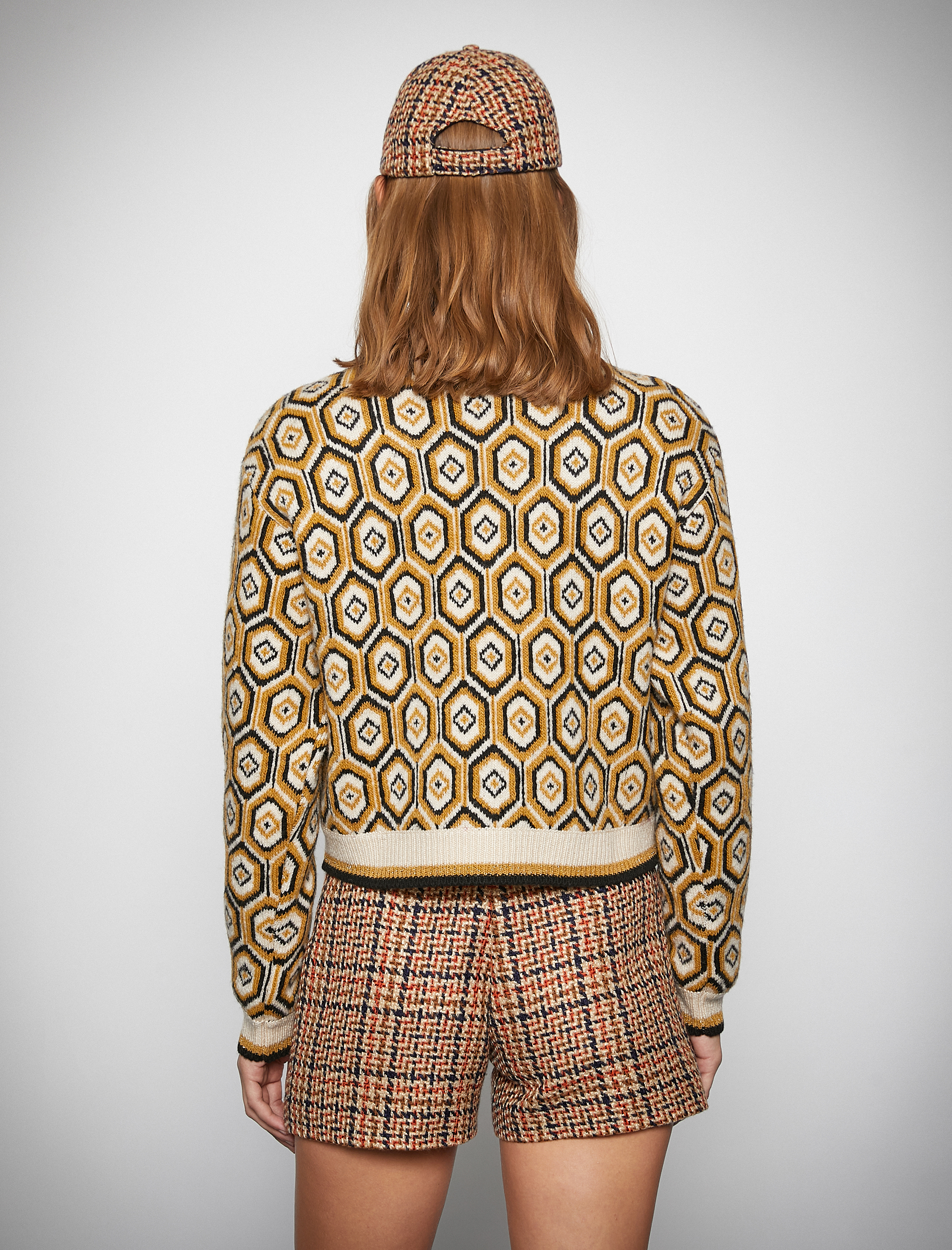   Melis Ağazat X Koton - Desenli Dik Yaka Triko Kazak