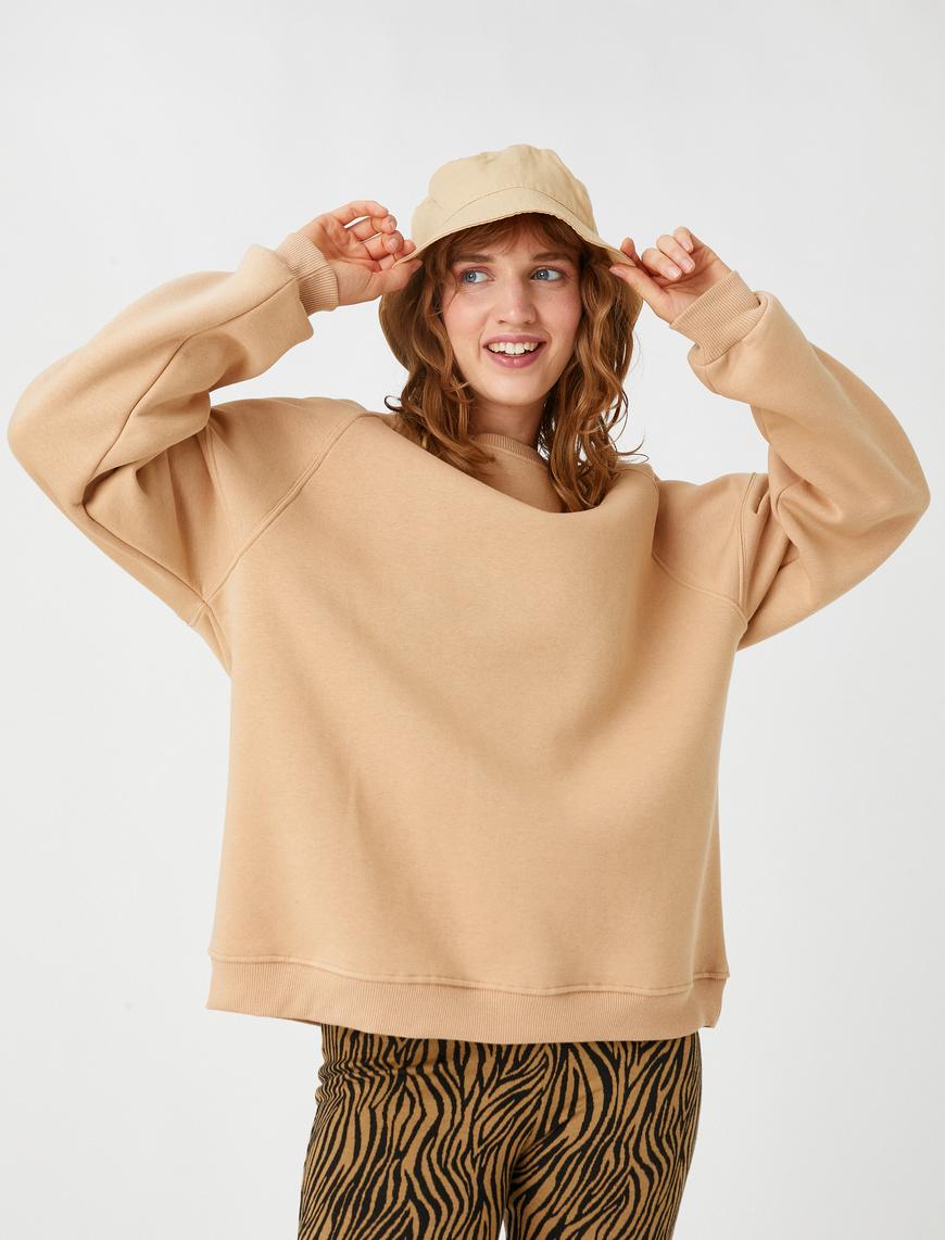   Oversize Bisiklet Yaka Sweatshirt İçi Polarlı