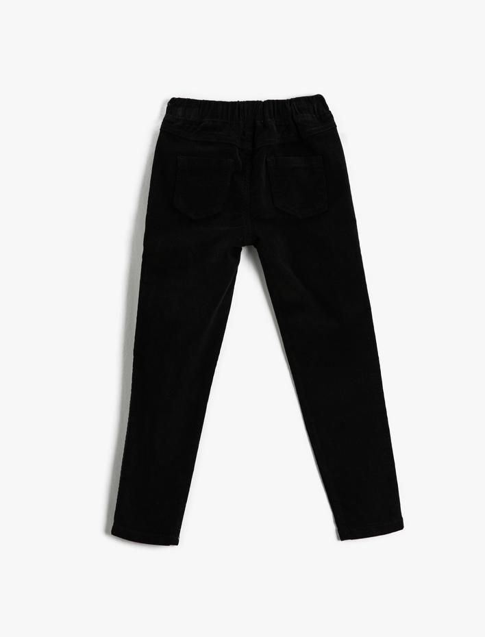 Kız Çocuk Kenarları İşleme Detaylı Kot Pantolon
