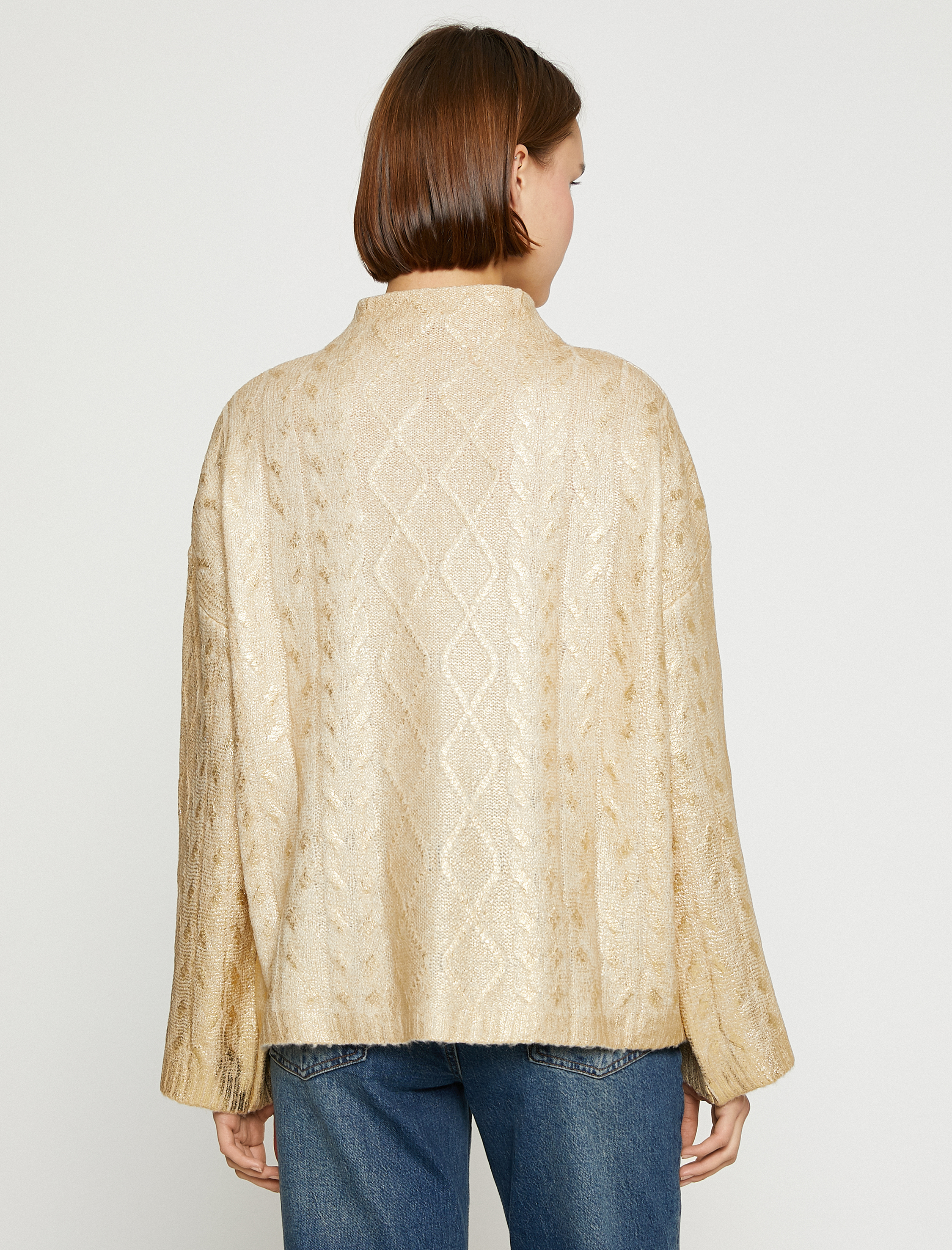   Jakarlı Oversize Triko Kazak