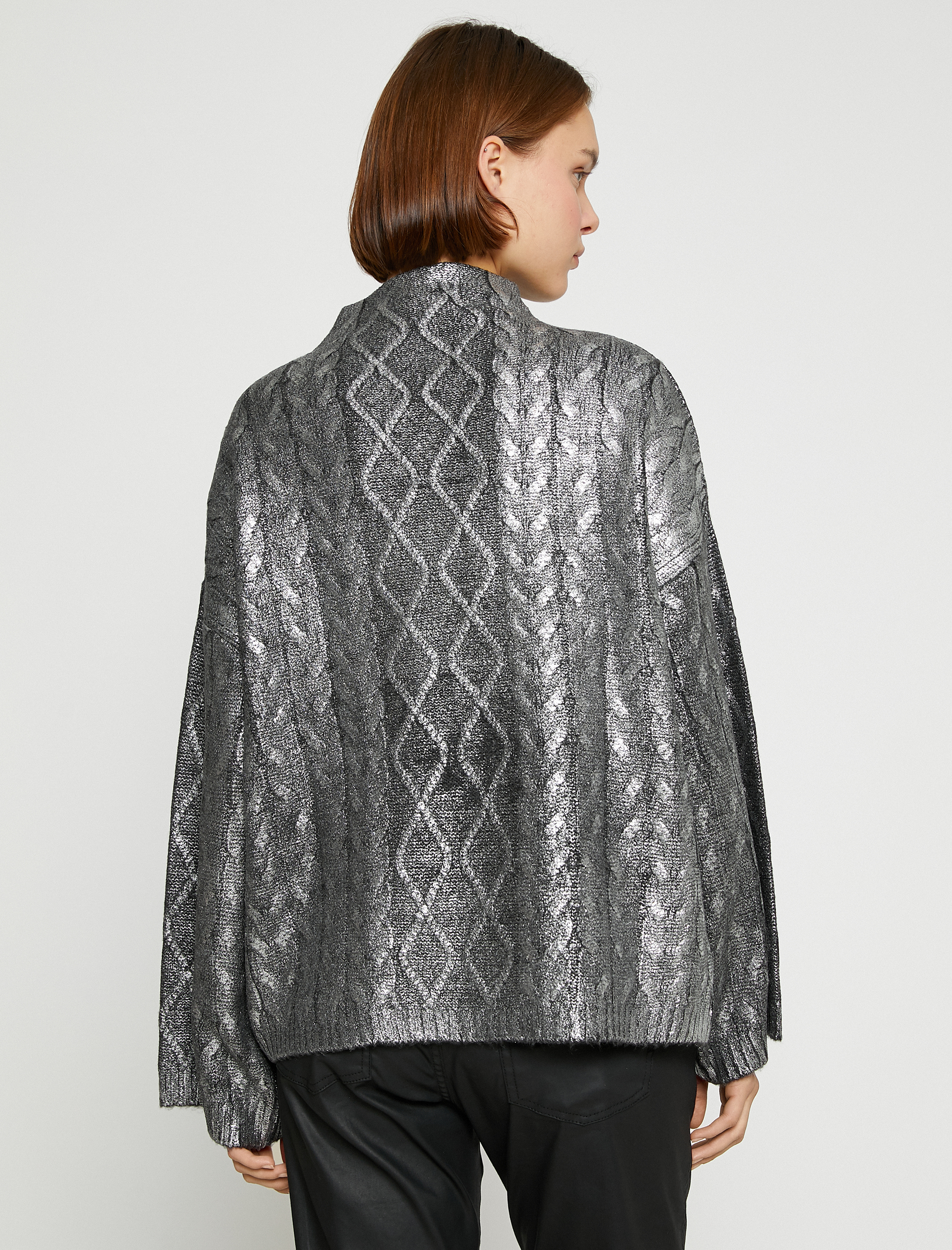 Jakarlı Oversize Triko Kazak