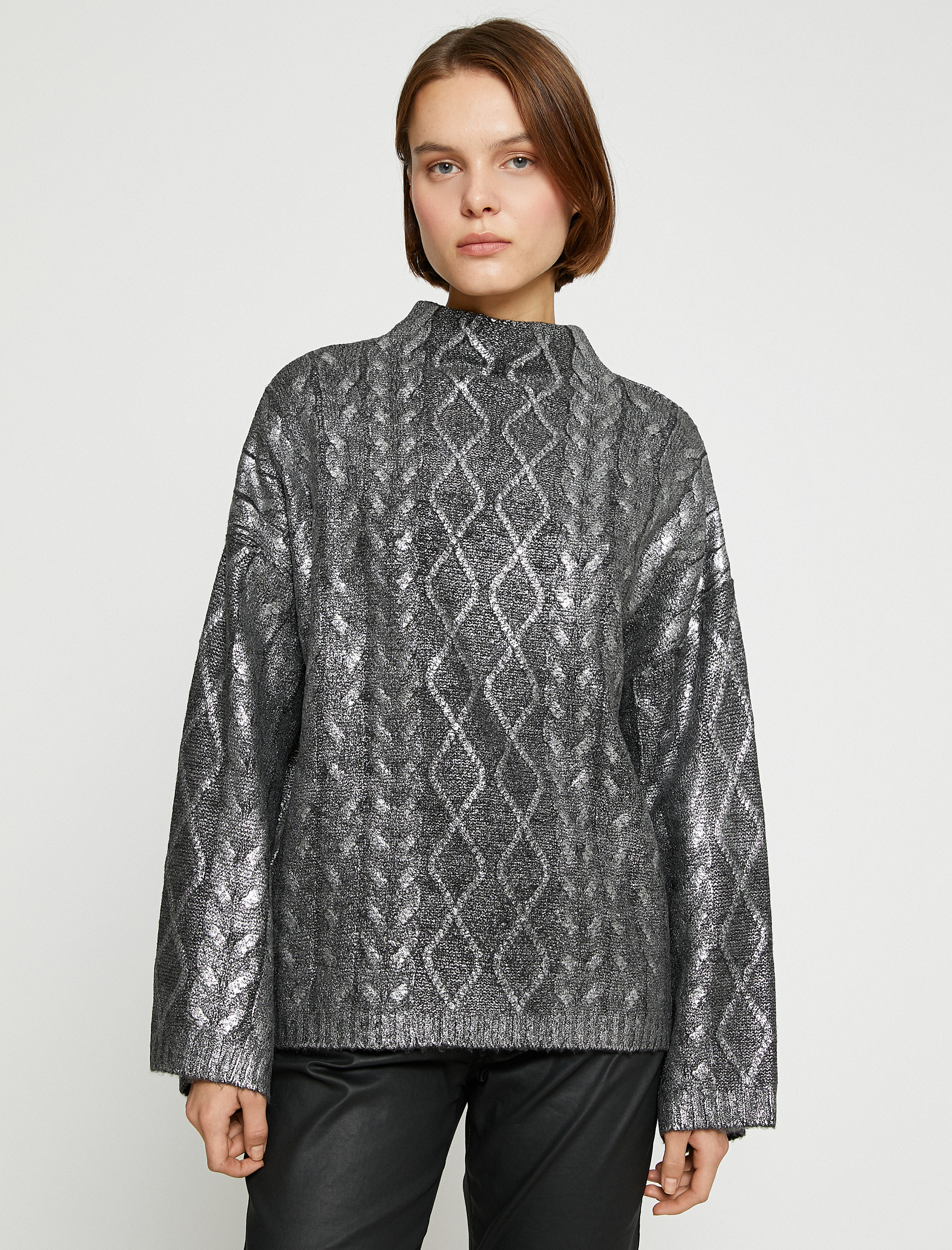 Jakarlı Oversize Triko Kazak