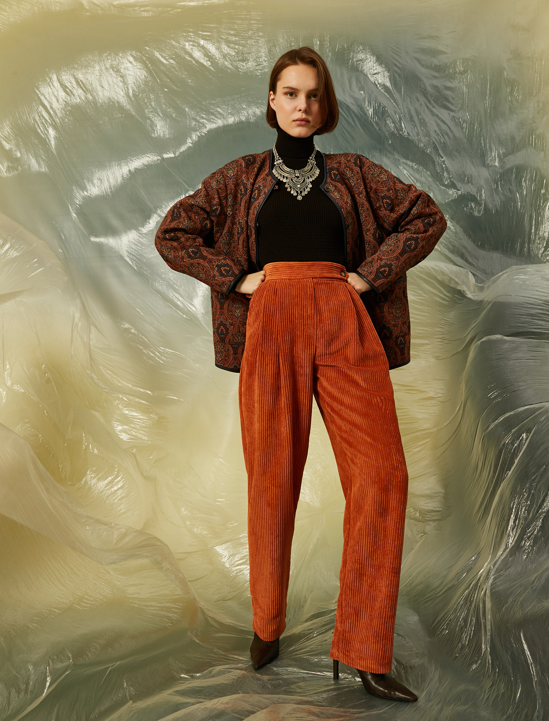   Fitilli Kadife Bol Paça Pantolon