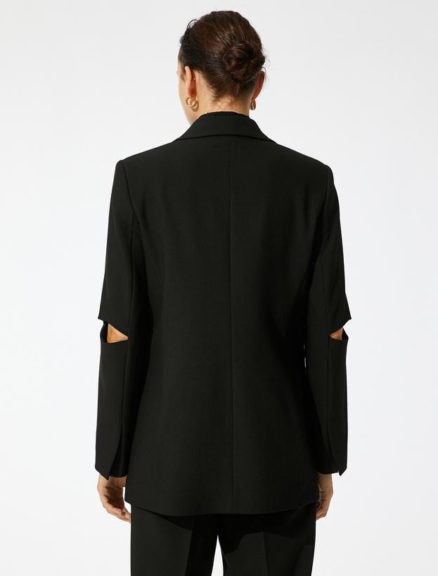   Ayşegül Afacan X Koton - Pencere Detaylı Blazer Ceket