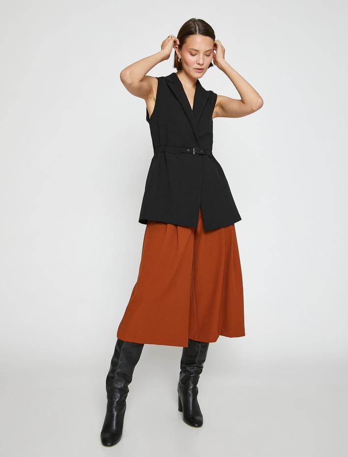  Kısa Paça Pilili Dökümlü Pantolon